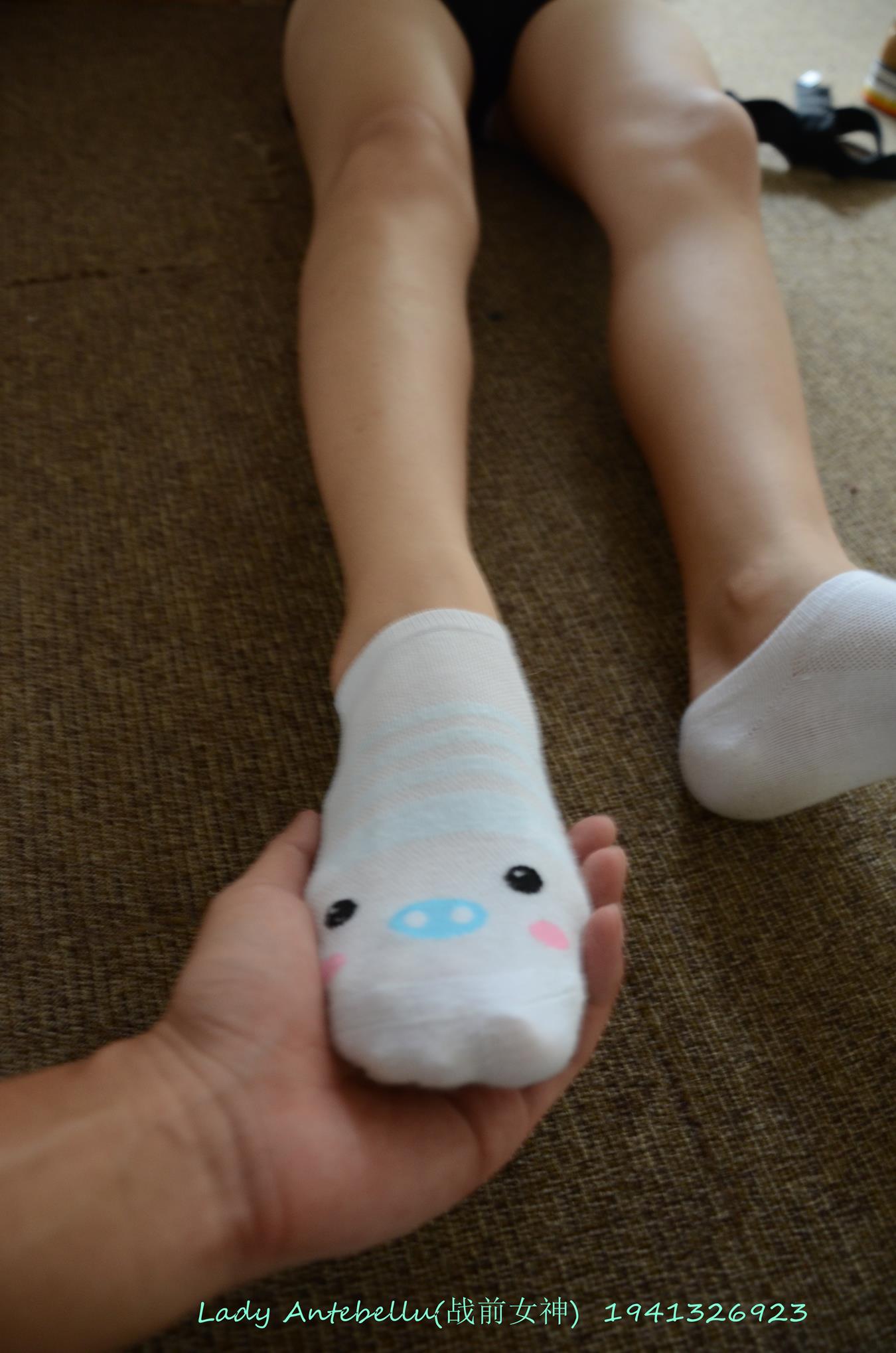 图片[17]-[战前女神] 美腿美足精品摄影套图 064 [60P] – 速更版-美库