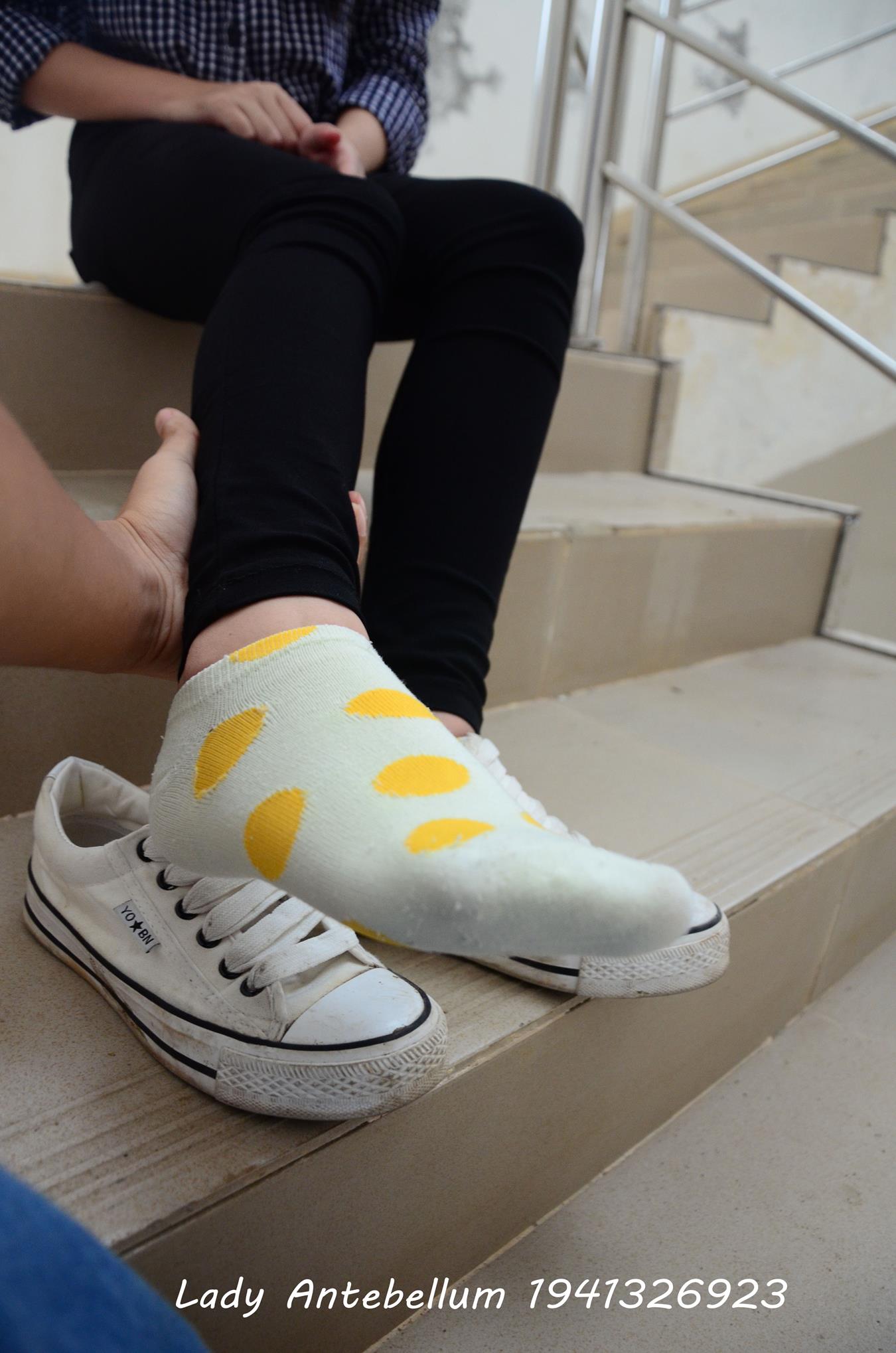 图片[14]-[战前女神] 美腿美足精品摄影套图 066 [57P] – 速更版-美库