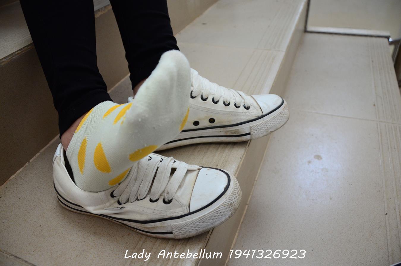 图片[17]-[战前女神] 美腿美足精品摄影套图 066 [57P] – 速更版-美库