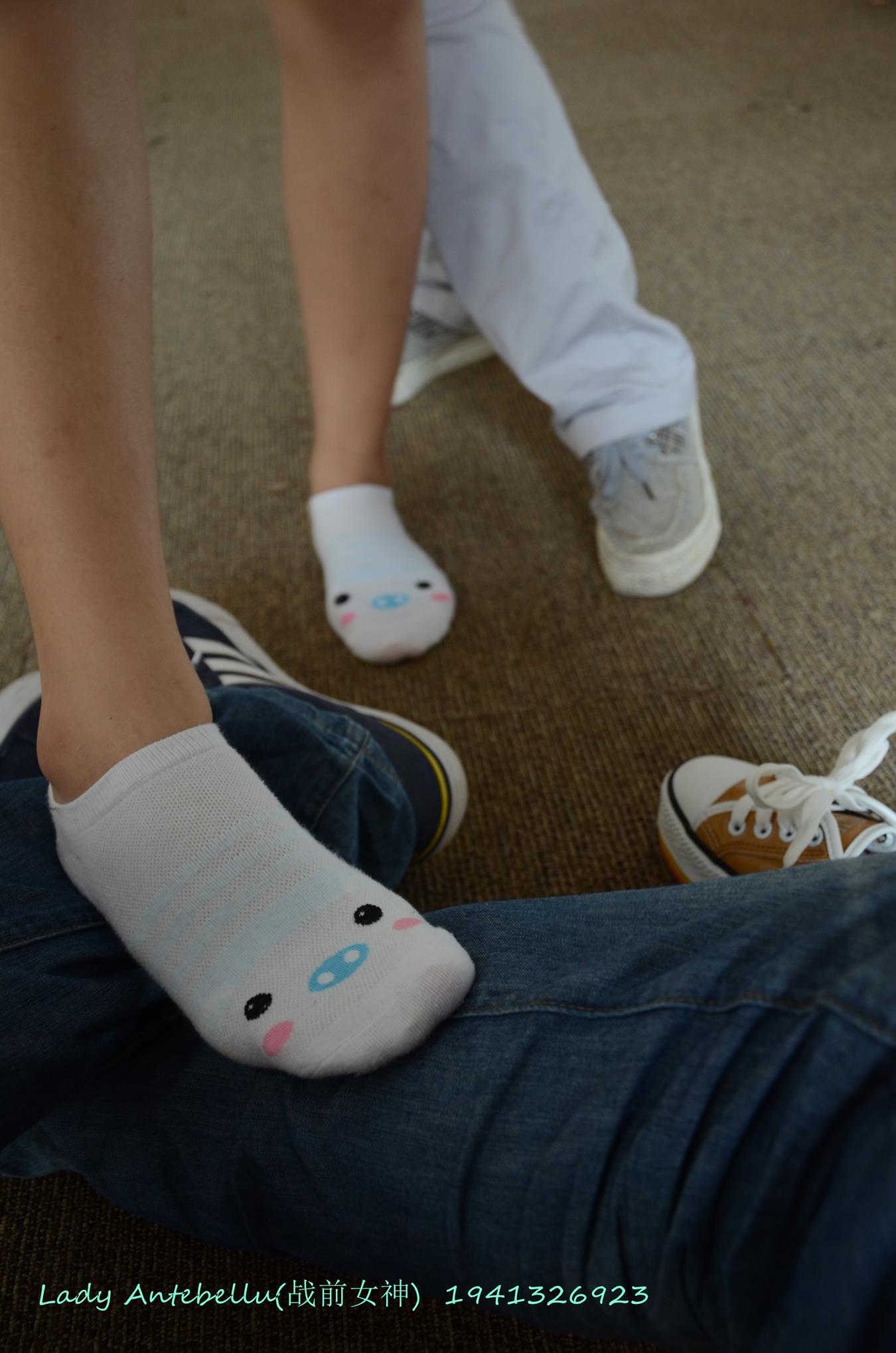 图片[23]-[战前女神] 美腿美足精品摄影套图 064 [60P] – 速更版-美库