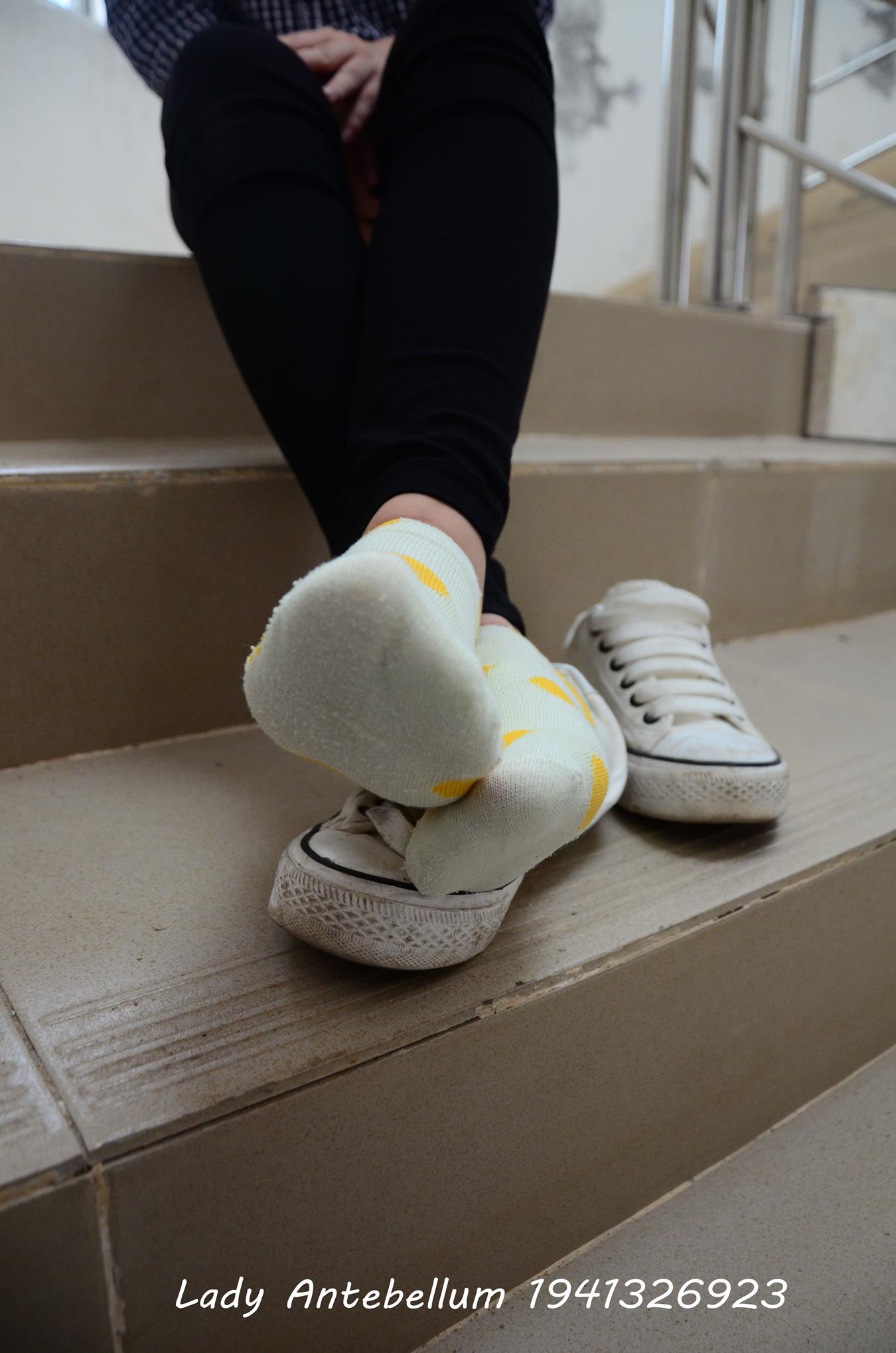 图片[23]-[战前女神] 美腿美足精品摄影套图 066 [57P] – 速更版-美库