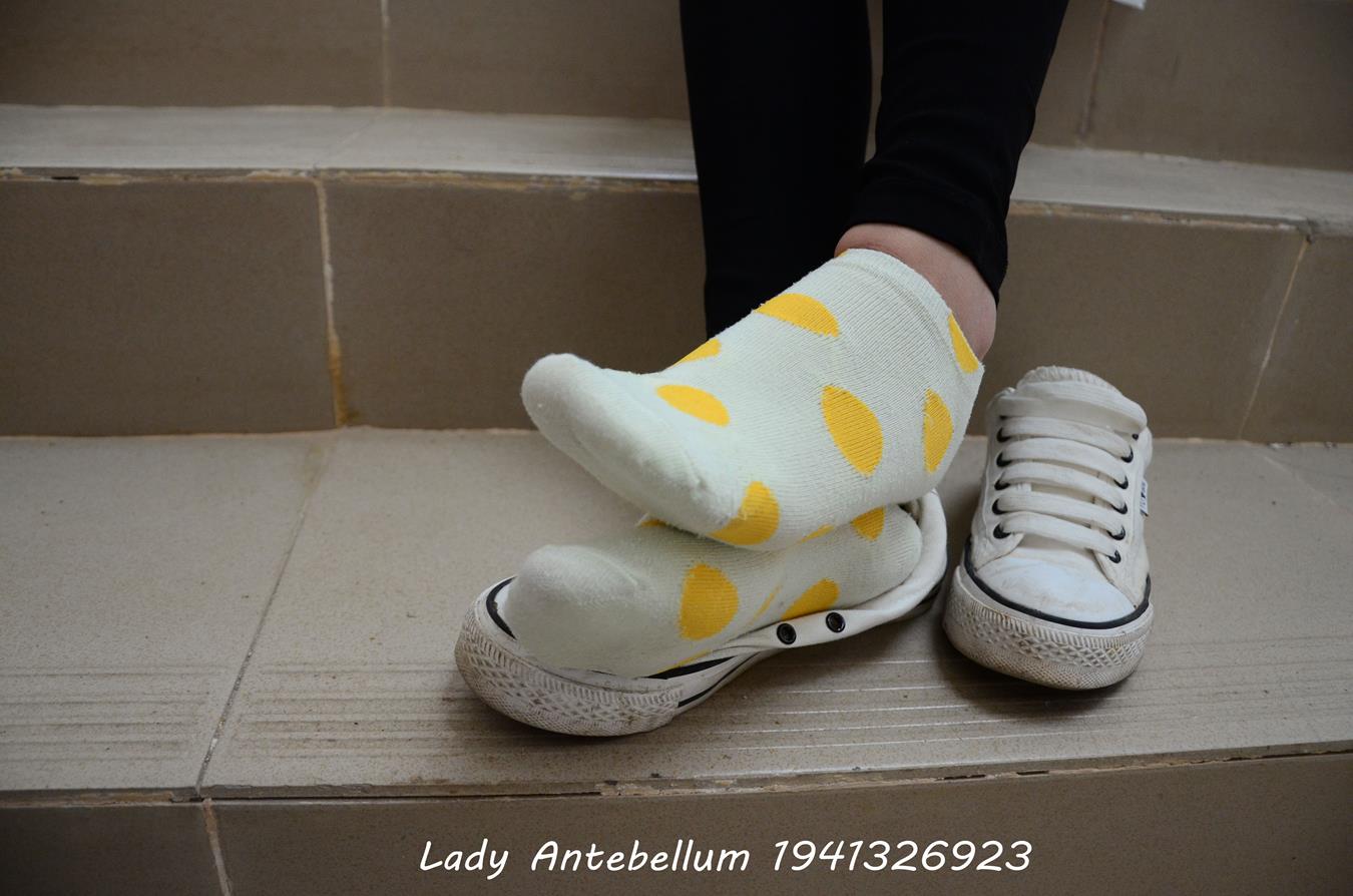 图片[26]-[战前女神] 美腿美足精品摄影套图 066 [57P] – 速更版-美库