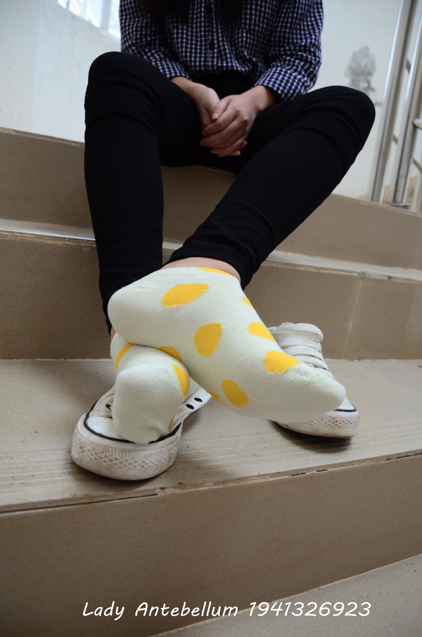 图片[31]-[战前女神] 美腿美足精品摄影套图 066 [57P] – 速更版-美库