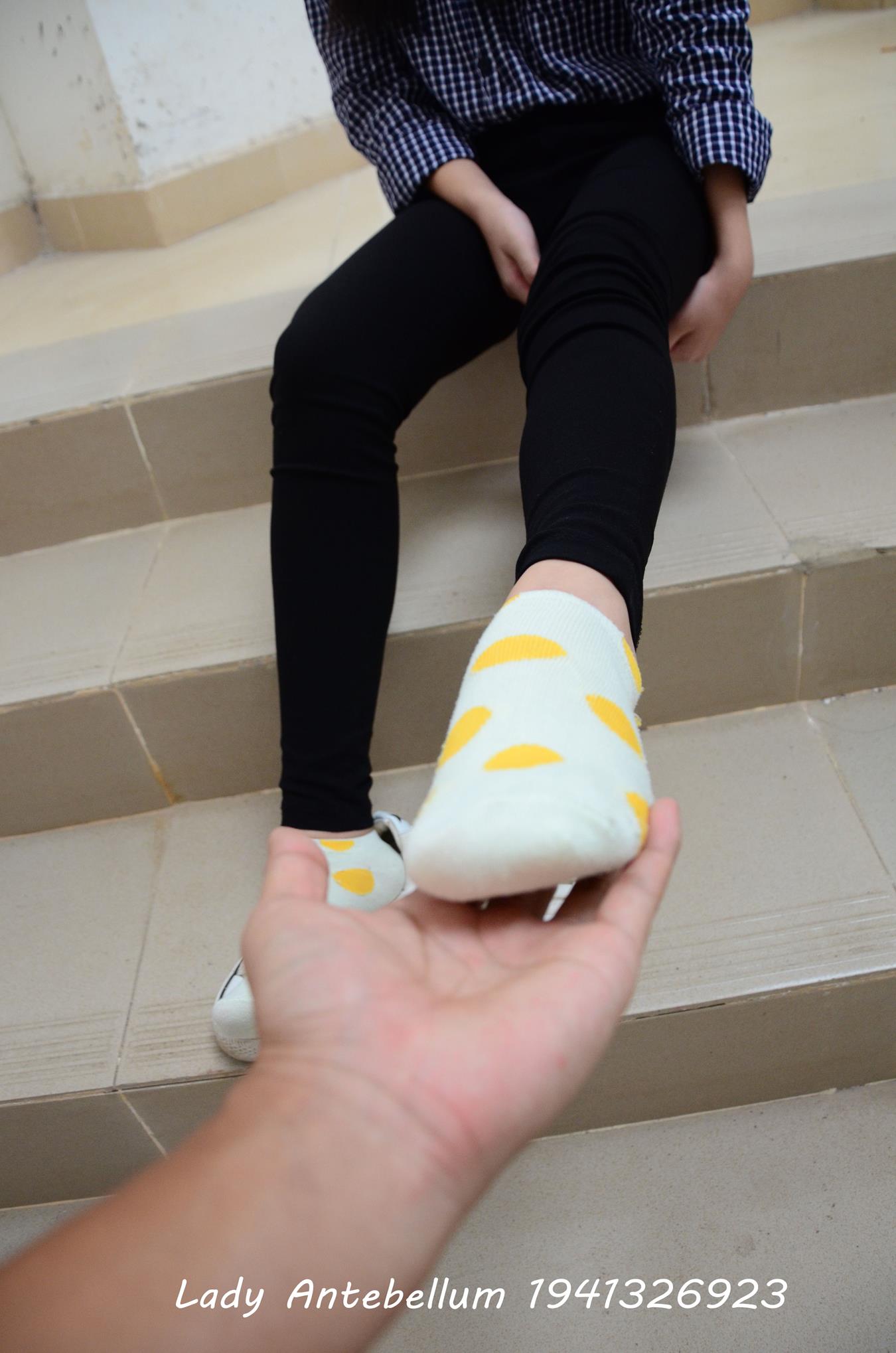 图片[32]-[战前女神] 美腿美足精品摄影套图 066 [57P] – 速更版-美库