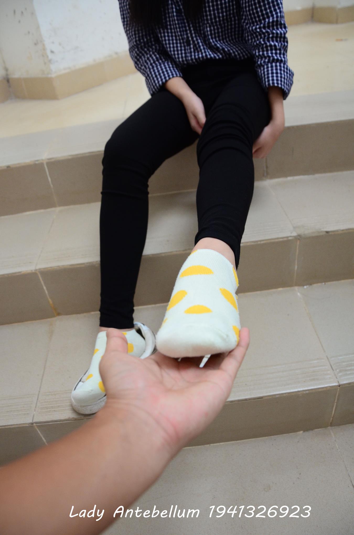 图片[33]-[战前女神] 美腿美足精品摄影套图 066 [57P] – 速更版-美库