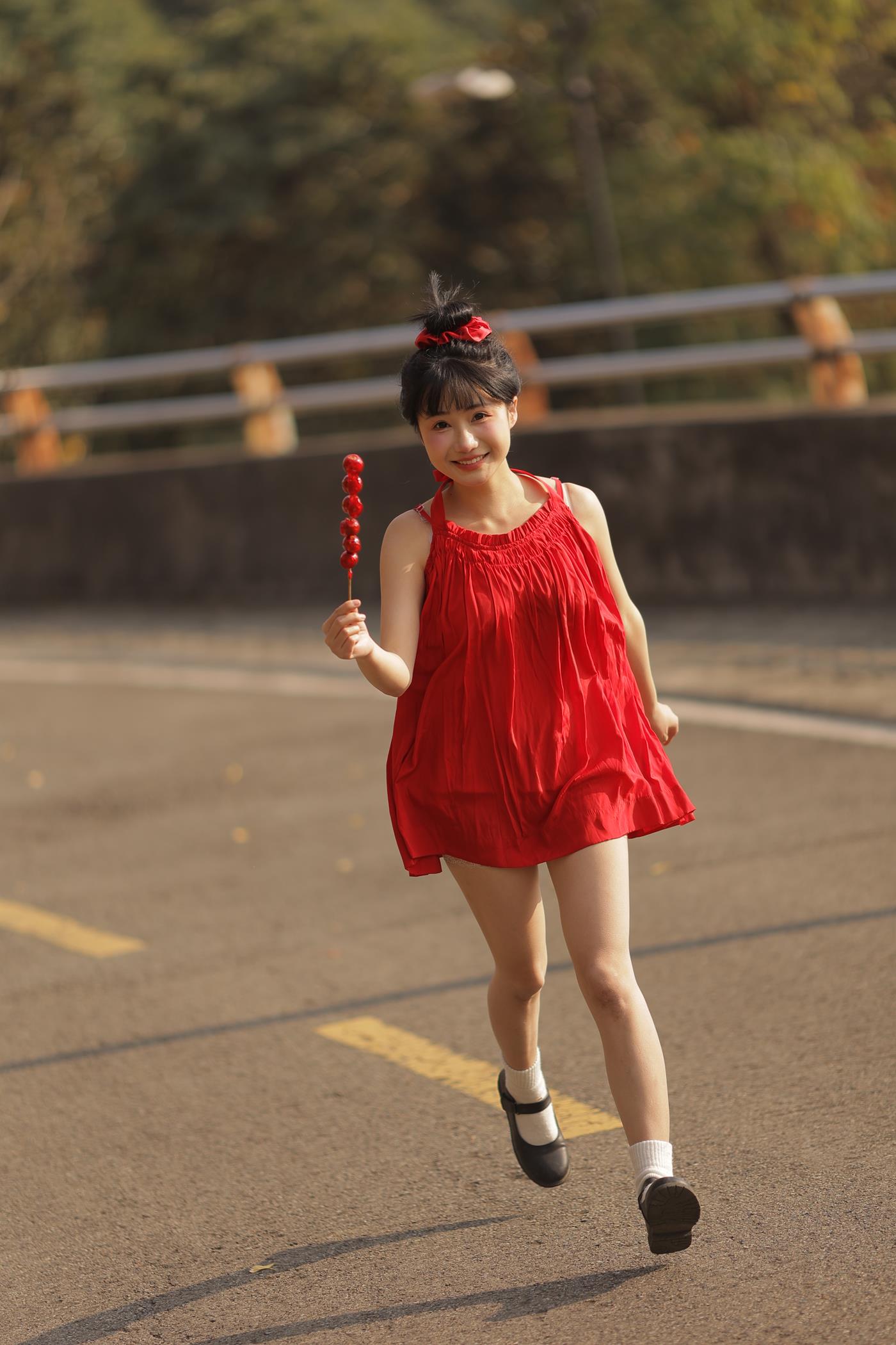 图片[27]-[YITUYU艺图语] 2022.02.16 冬日一抹红 周小兔呀 [40P] – 速更版-美库