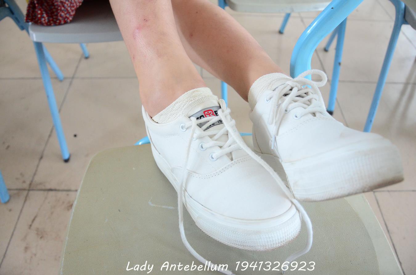 图片[11]-[战前女神] 美腿美足精品摄影套图 069 [72P] – 速更版-美库