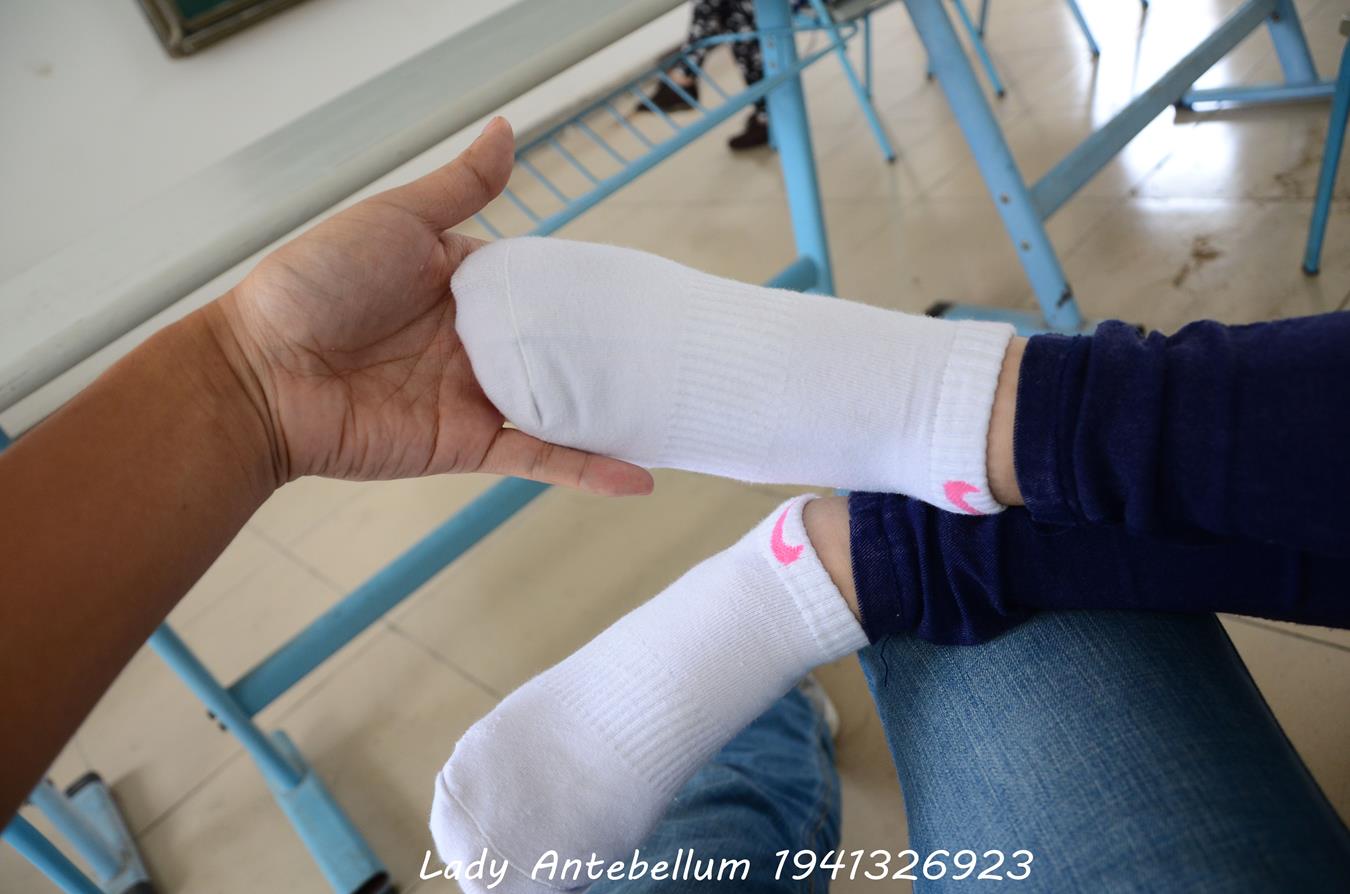 图片[24]-[战前女神] 美腿美足精品摄影套图 067 [88P] – 速更版-美库