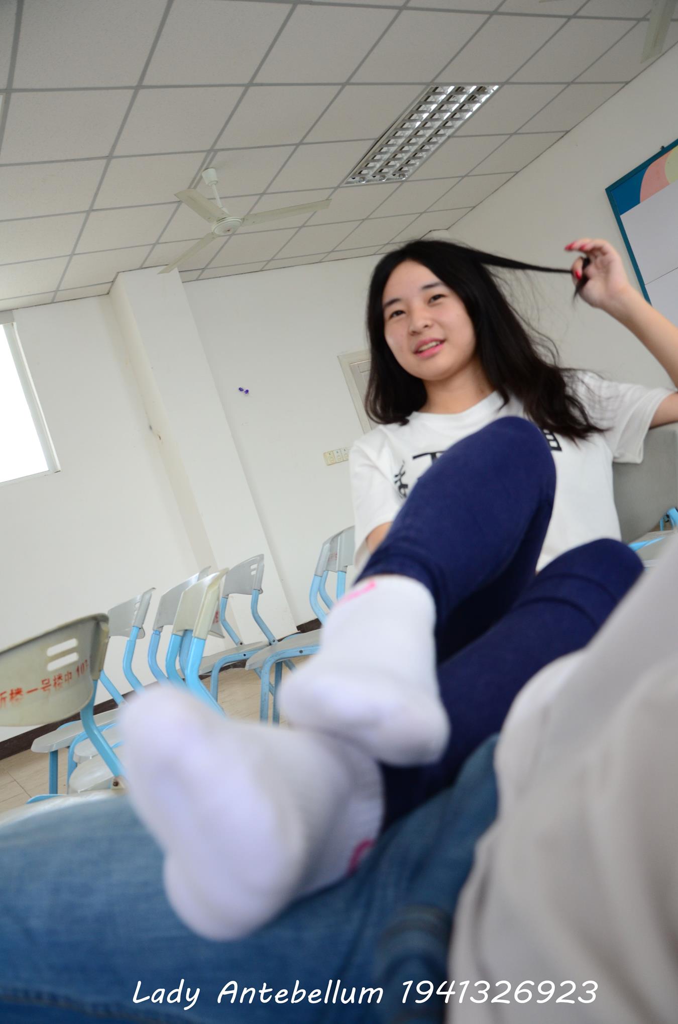 图片[26]-[战前女神] 美腿美足精品摄影套图 067 [88P] – 速更版-美库