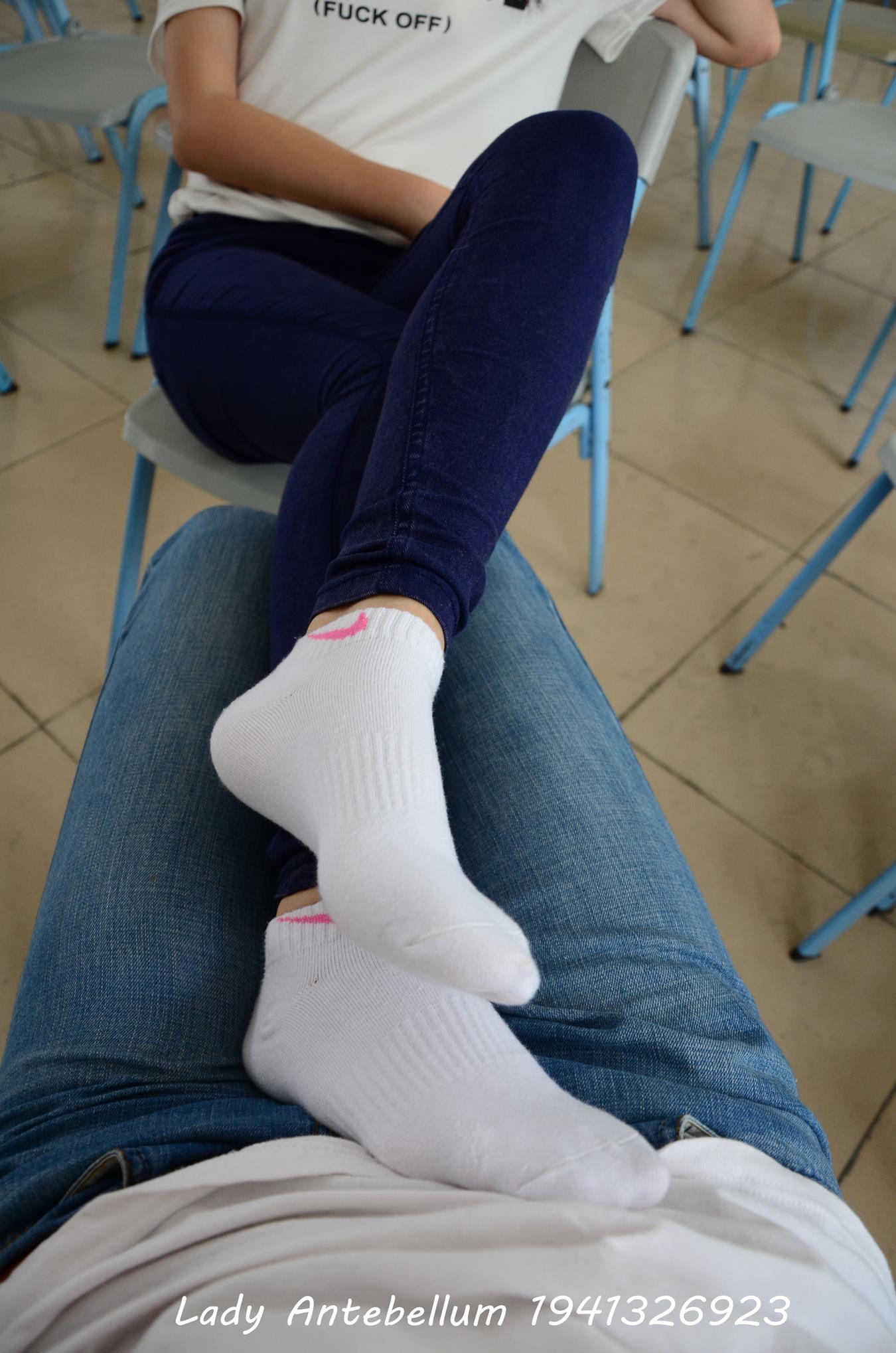 图片[33]-[战前女神] 美腿美足精品摄影套图 067 [88P] – 速更版-美库