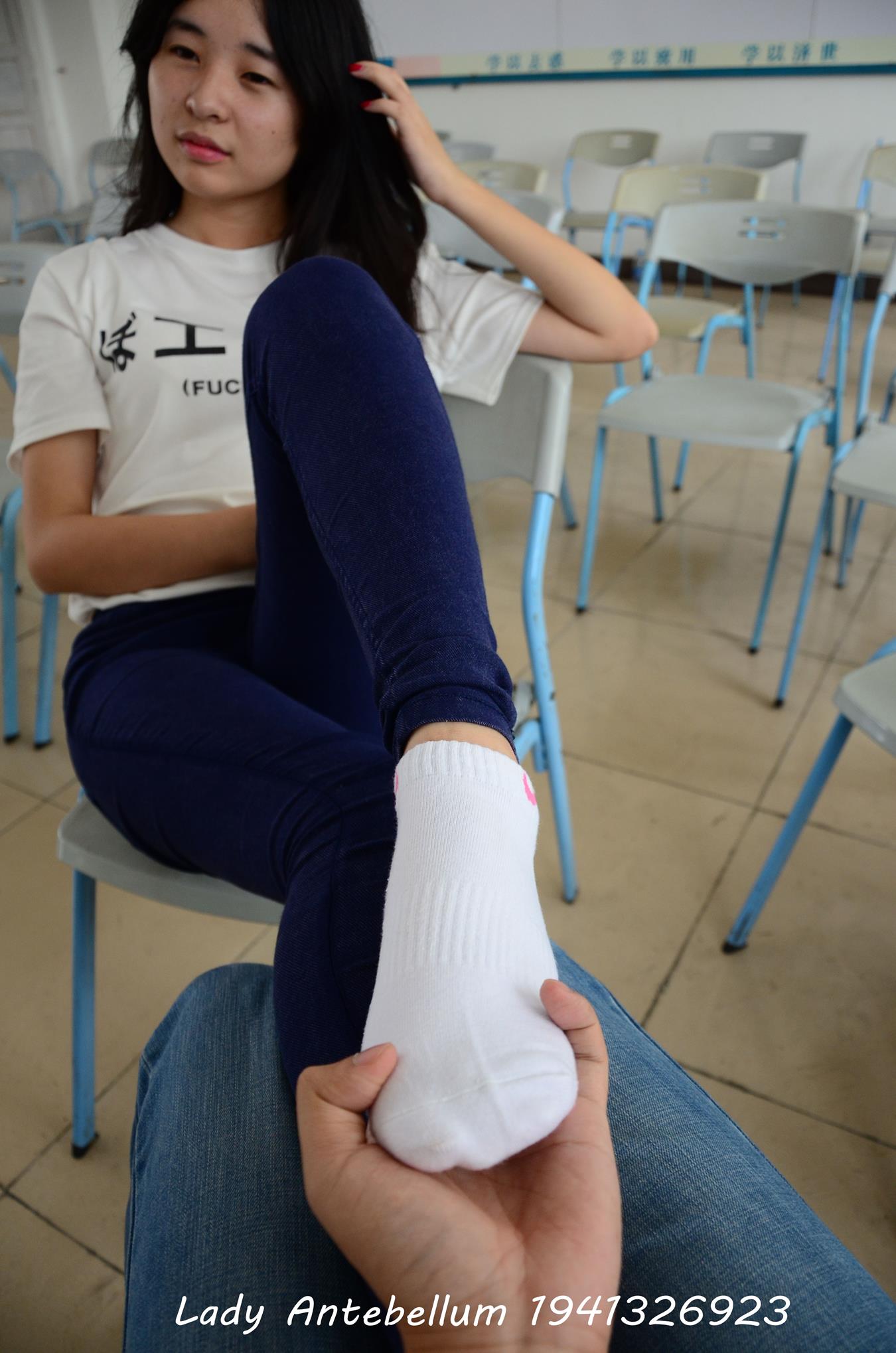 图片[34]-[战前女神] 美腿美足精品摄影套图 067 [88P] – 速更版-美库