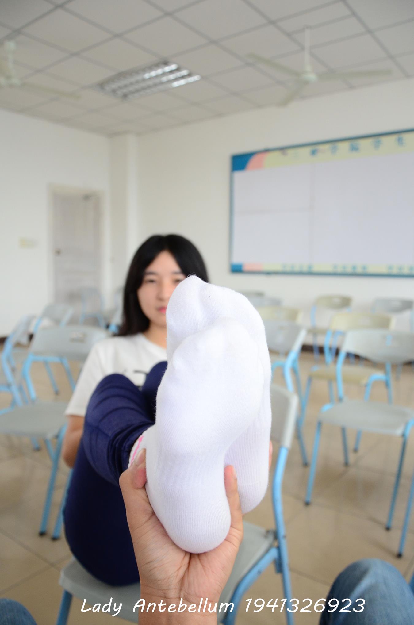 图片[39]-[战前女神] 美腿美足精品摄影套图 067 [88P] – 速更版-美库