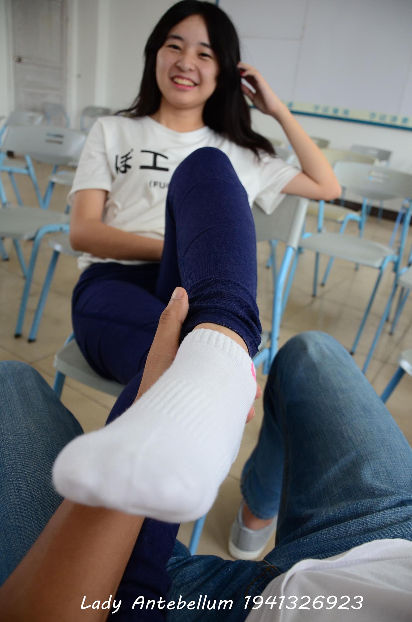 图片[45]-[战前女神] 美腿美足精品摄影套图 067 [88P] – 速更版-美库