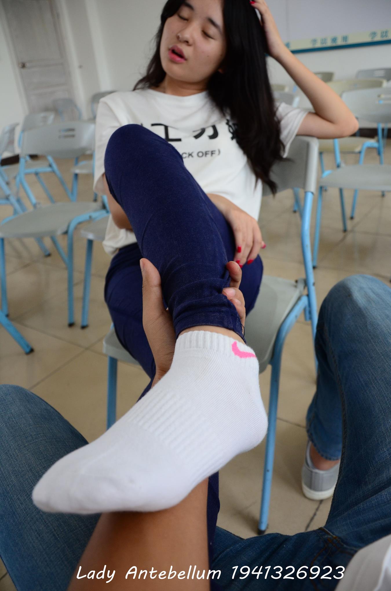 图片[48]-[战前女神] 美腿美足精品摄影套图 067 [88P] – 速更版-美库