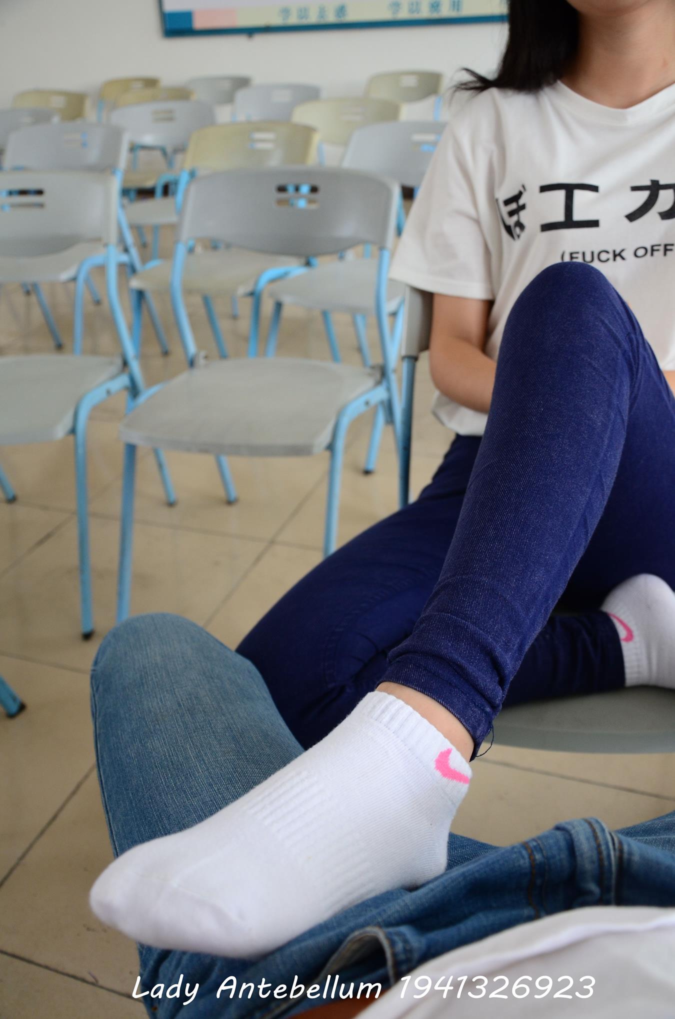 图片[64]-[战前女神] 美腿美足精品摄影套图 067 [88P] – 速更版-美库