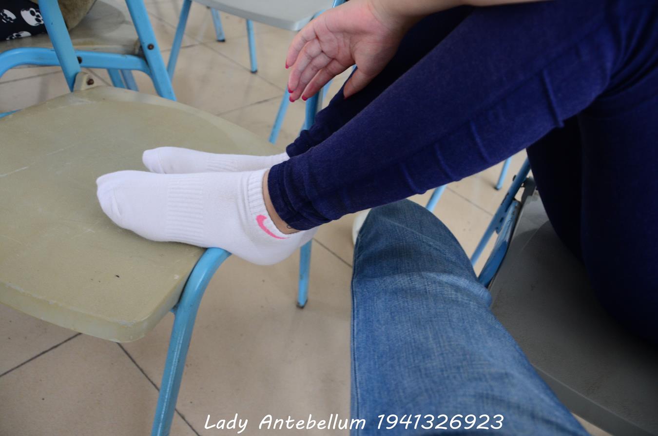 图片[70]-[战前女神] 美腿美足精品摄影套图 067 [88P] – 速更版-美库