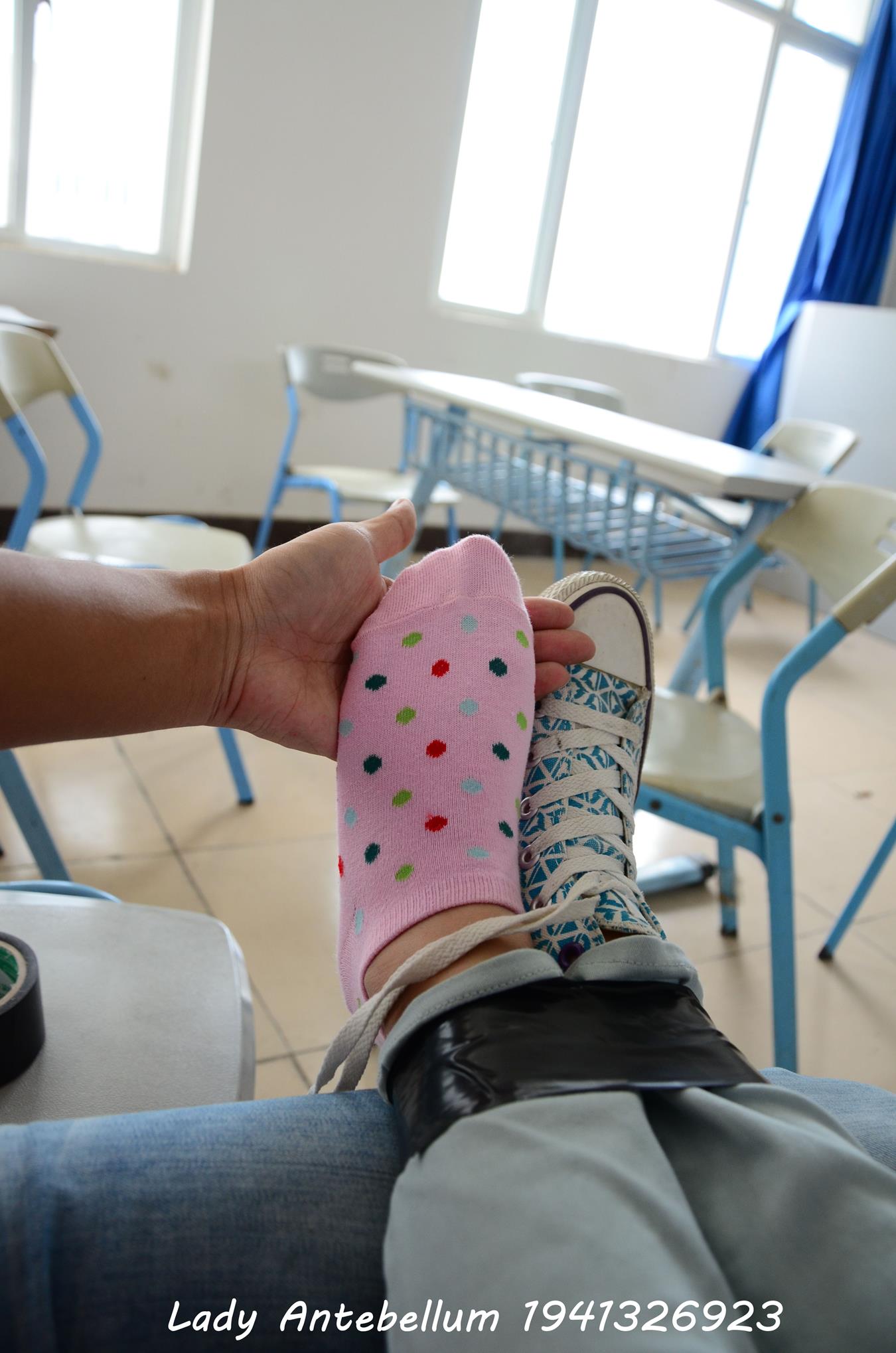 图片[14]-[战前女神] 美腿美足精品摄影套图 071 [92P] – 速更版-美库