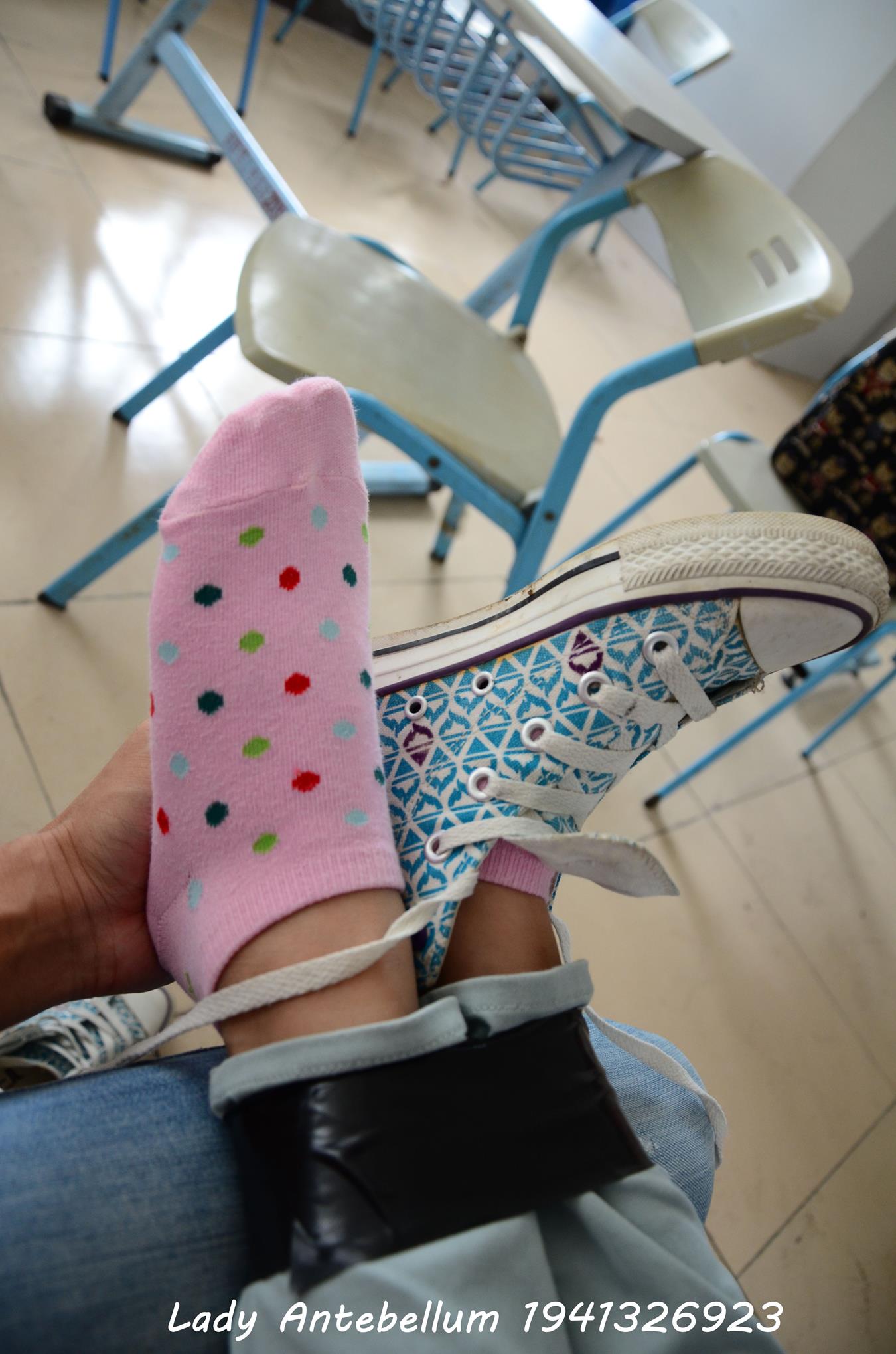 图片[18]-[战前女神] 美腿美足精品摄影套图 071 [92P] – 速更版-美库