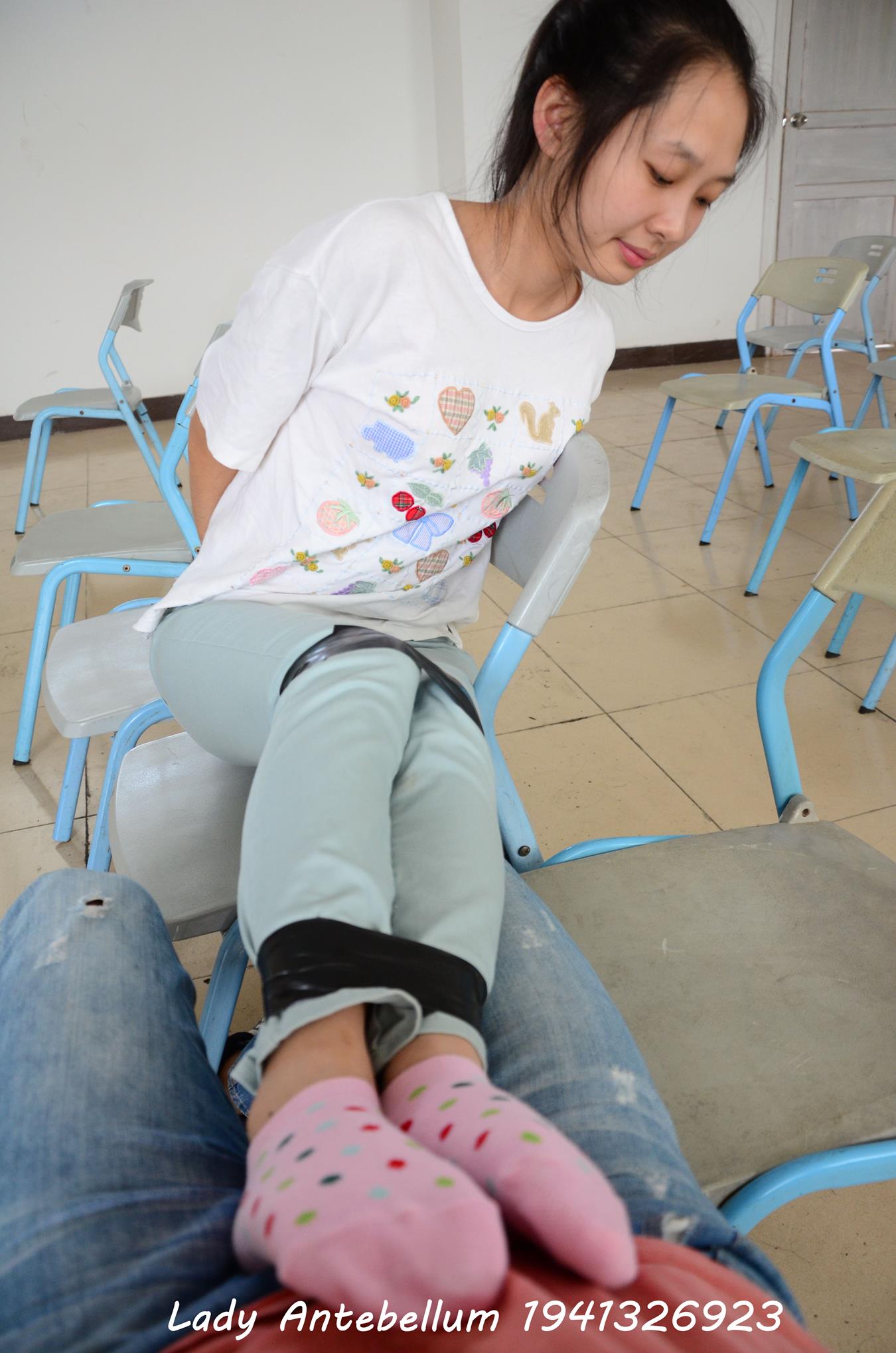 图片[24]-[战前女神] 美腿美足精品摄影套图 071 [92P] – 速更版-美库