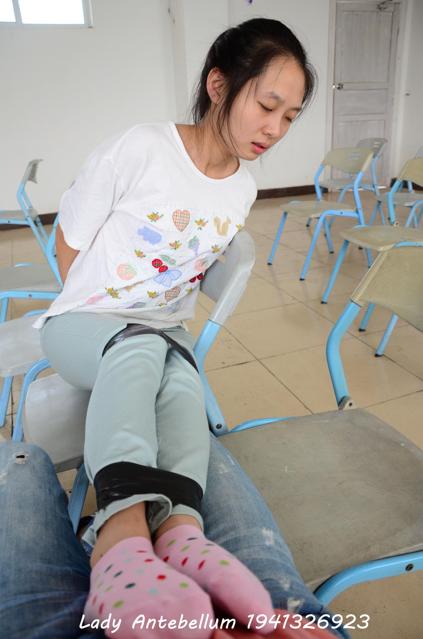 图片[26]-[战前女神] 美腿美足精品摄影套图 071 [92P] – 速更版-美库