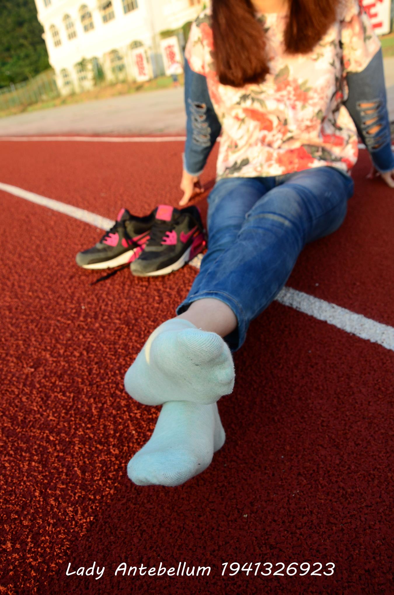 图片[23]-[战前女神] 美腿美足精品摄影套图 072 [72P] – 速更版-美库