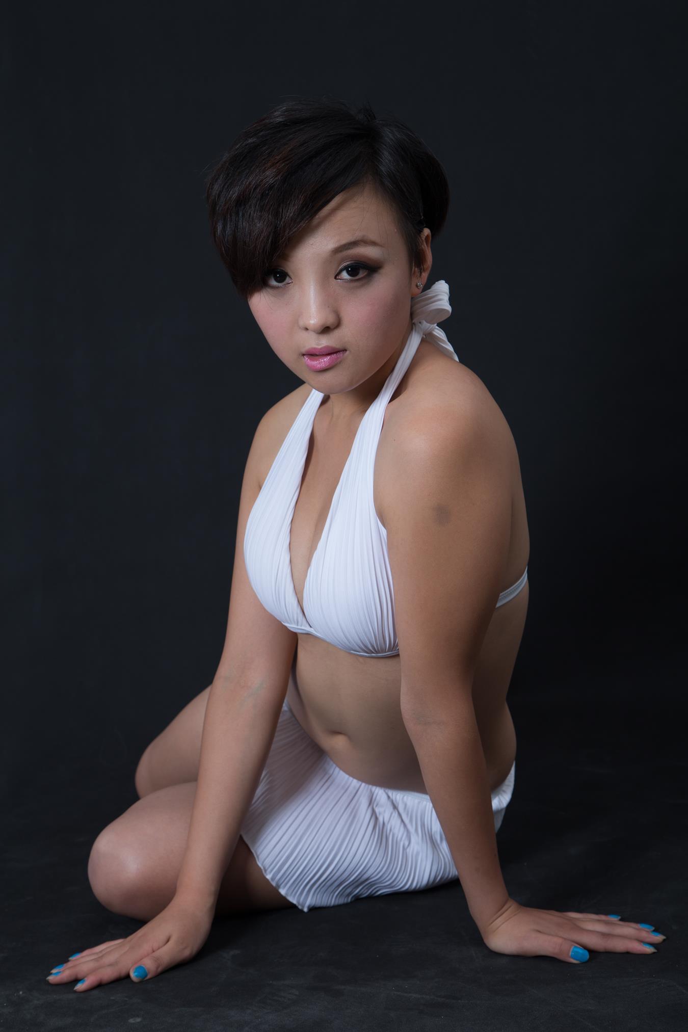 图片[22]-[大名模网]2015 第8期 女神牛妞房大片[100+10P] – 速更版-美库