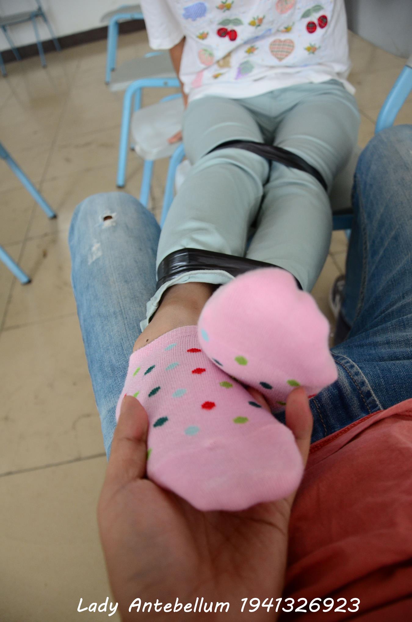 图片[35]-[战前女神] 美腿美足精品摄影套图 071 [92P] – 速更版-美库