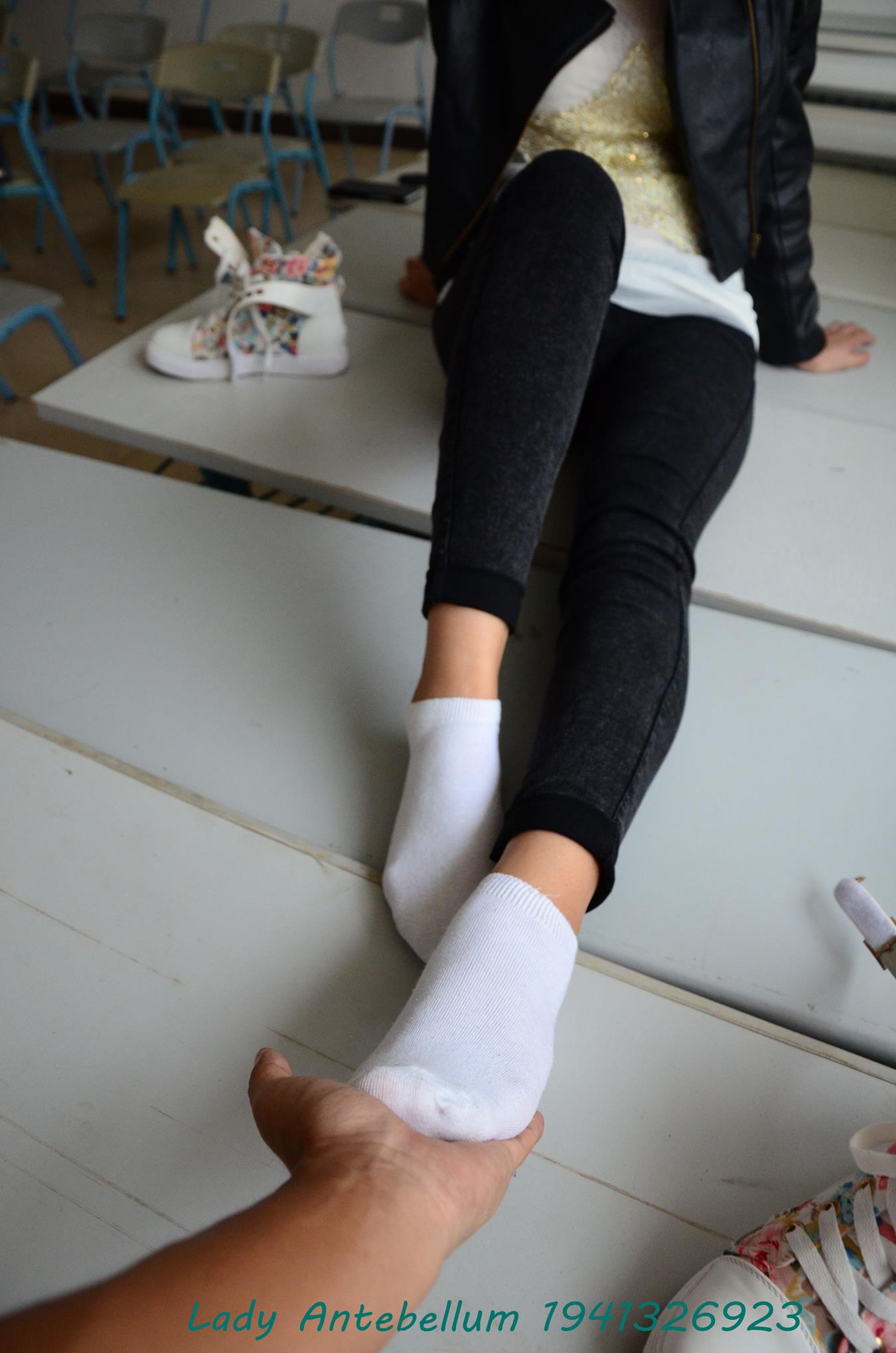 图片[50]-[战前女神] 美腿美足精品摄影套图 070 [82P] – 速更版-美库