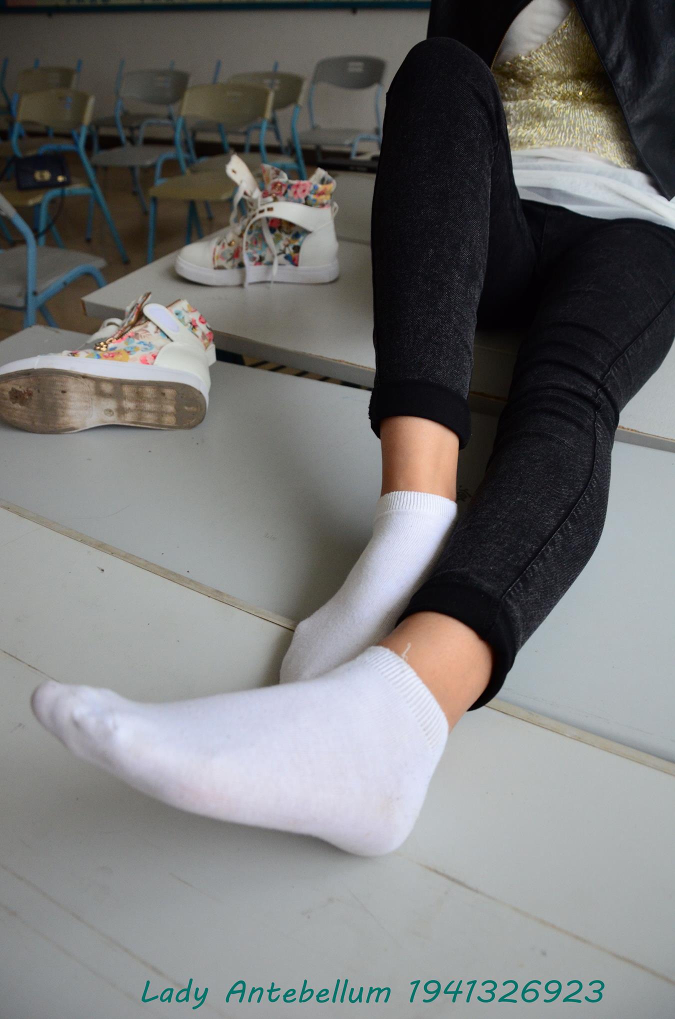 图片[51]-[战前女神] 美腿美足精品摄影套图 070 [82P] – 速更版-美库