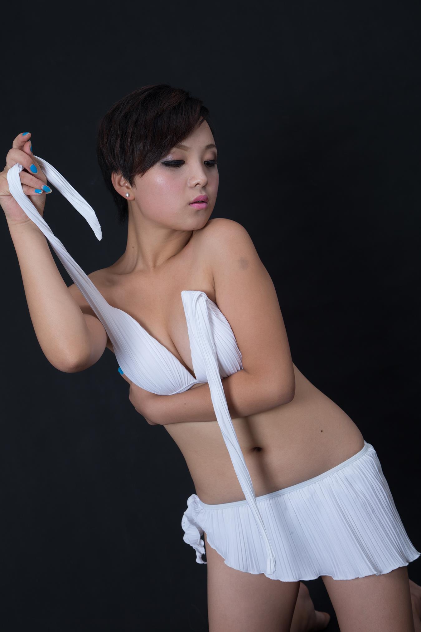 图片[31]-[大名模网]2015 第8期 女神牛妞房大片[100+10P] – 速更版-美库