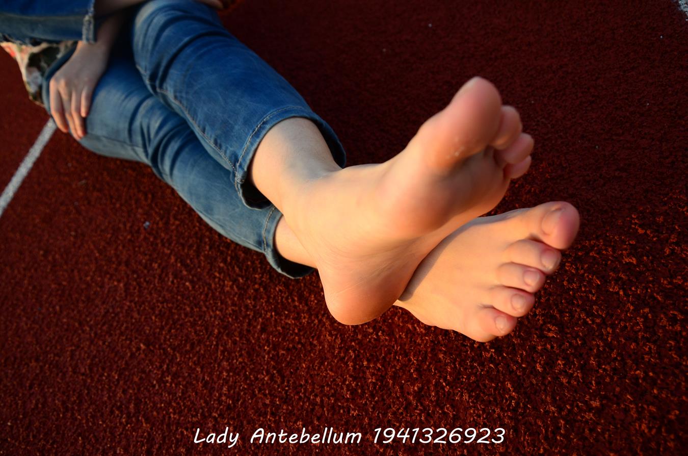 图片[54]-[战前女神] 美腿美足精品摄影套图 072 [72P] – 速更版-美库