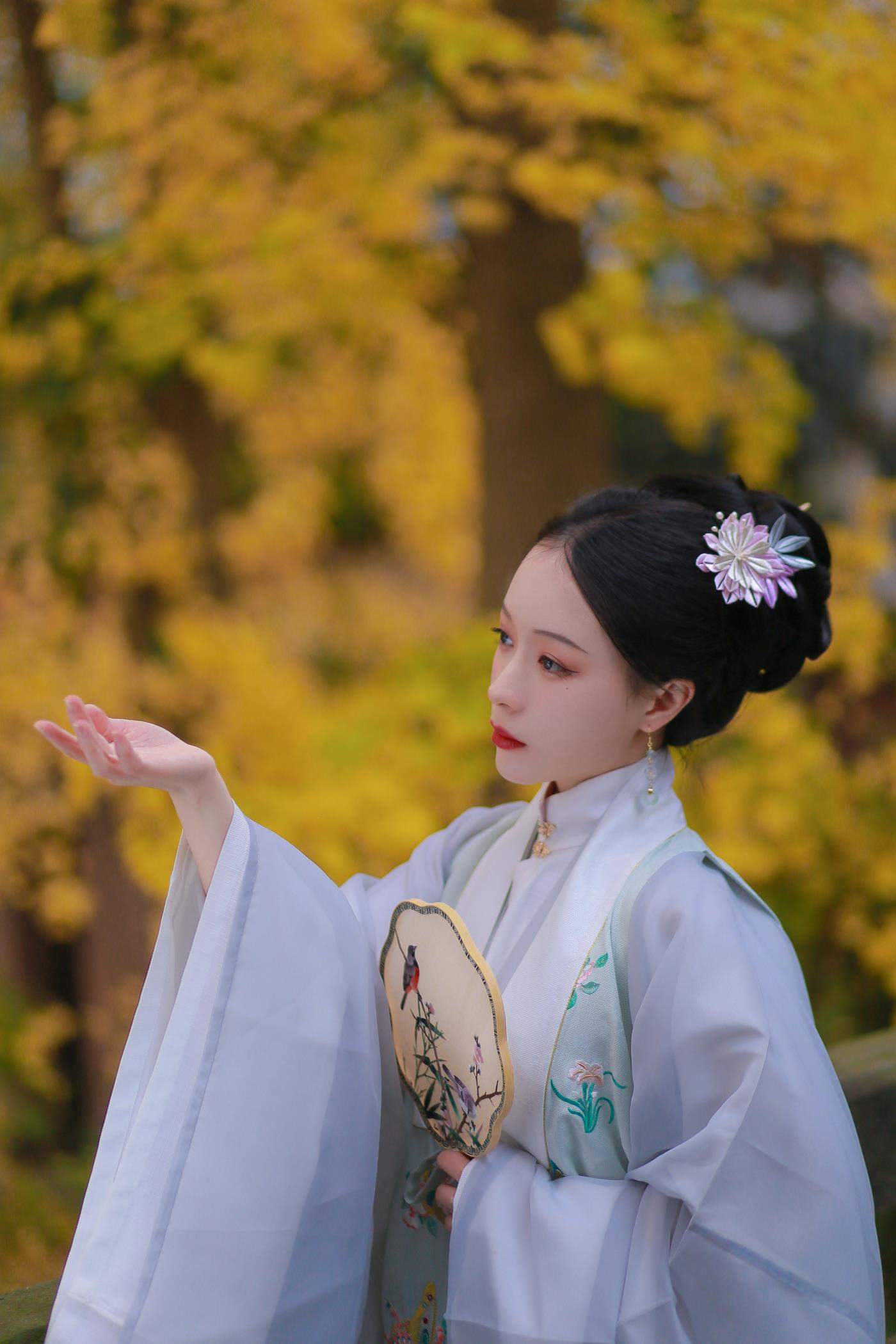 图片[19]-[YITUYU艺图语] 2022.02.17 银杏歌 花泽阮阮 [35P] – 速更版-美库