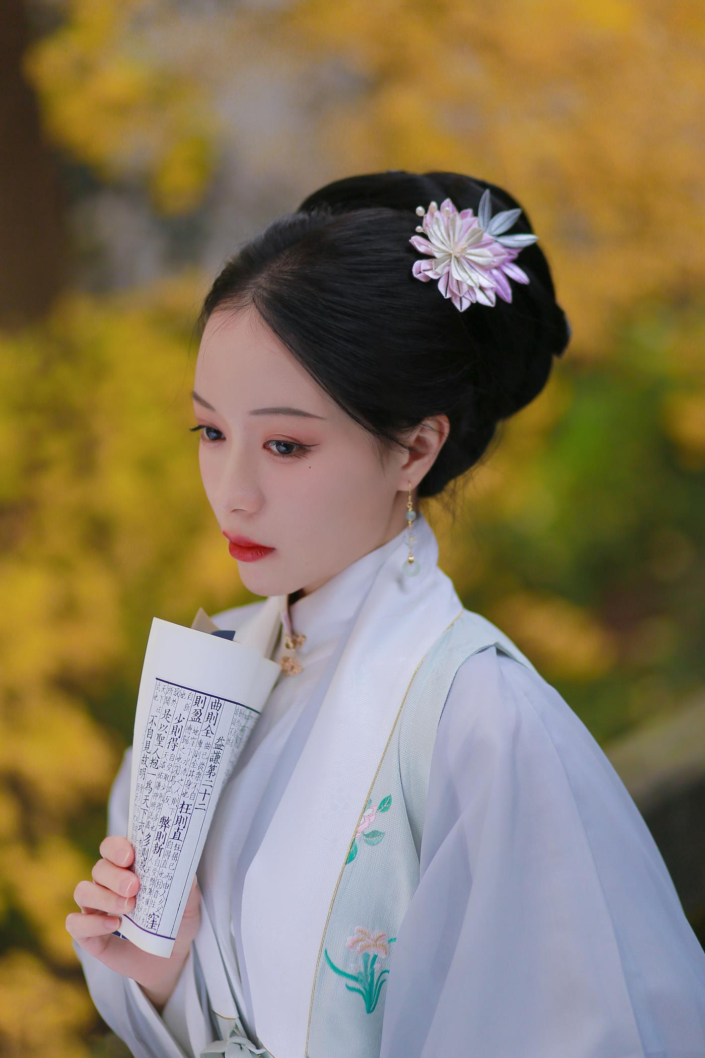 图片[36]-[YITUYU艺图语] 2022.02.17 银杏歌 花泽阮阮 [35P] – 速更版-美库