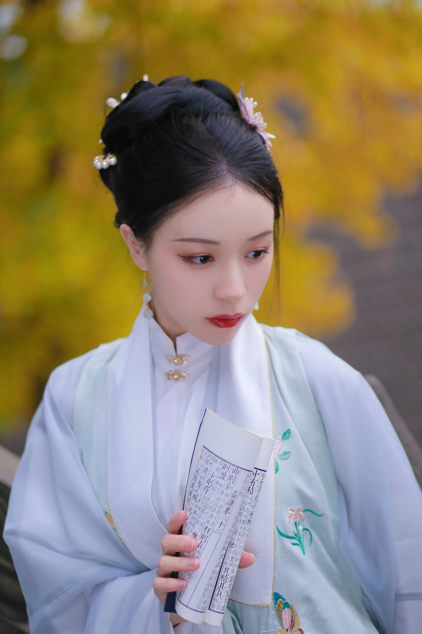 图片[37]-[YITUYU艺图语] 2022.02.17 银杏歌 花泽阮阮 [35P] – 速更版-美库