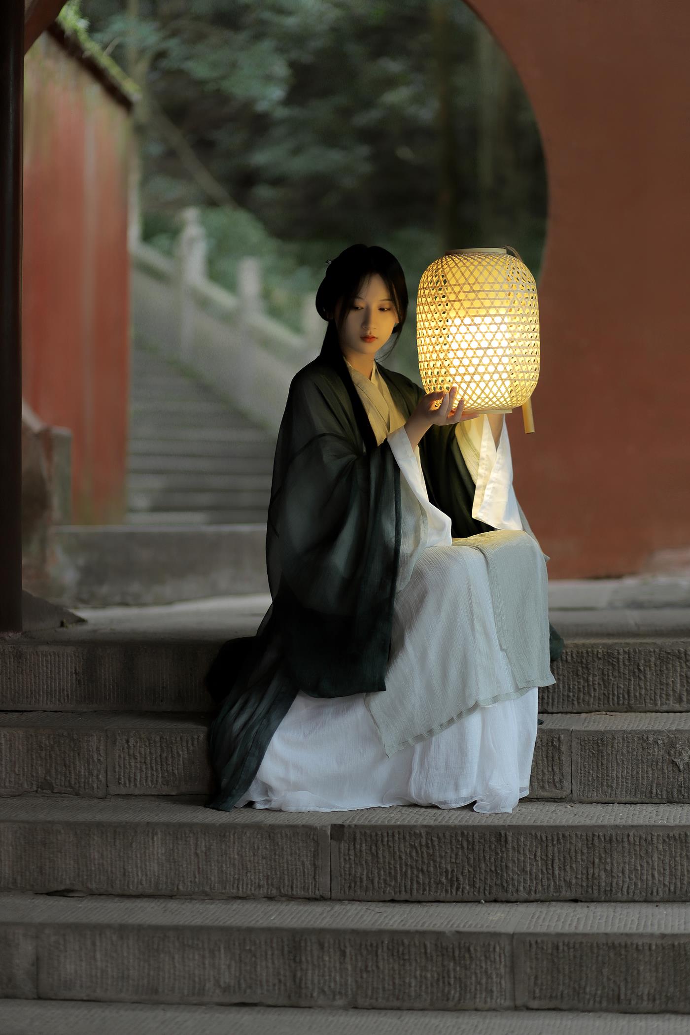 图片[12]-[YITUYU艺图语] 2022.02.18 人间忽晚，山河已秋 半夏夏夏 [21P] – 速更版-美库