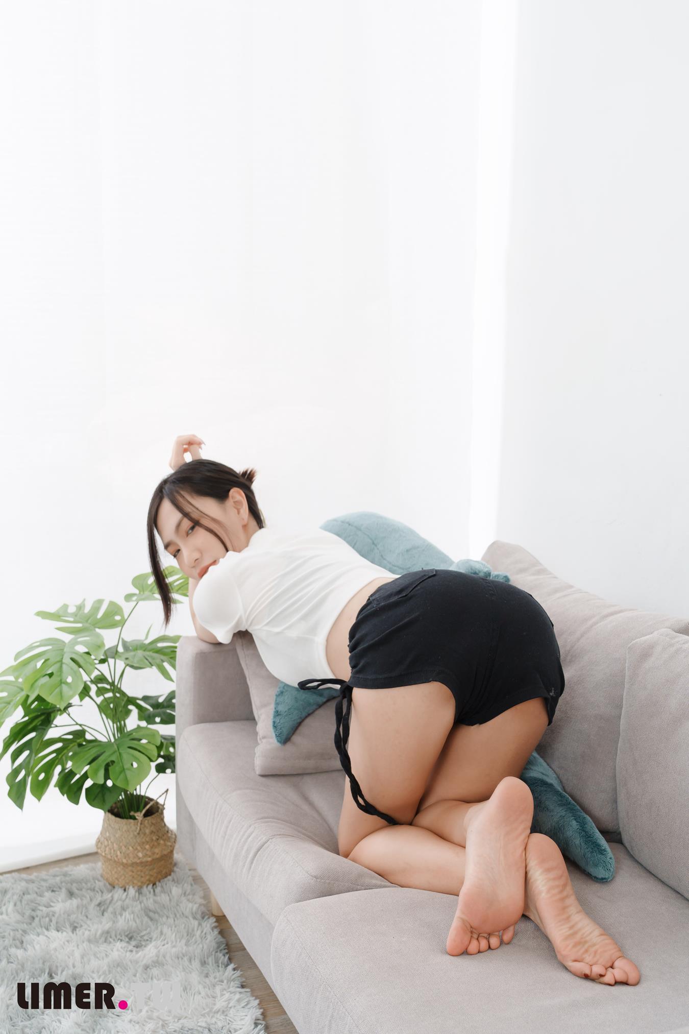 图片[106]-Limerence原创 NO.024 杯杯生日特辑OL 高跟裸足派对[106P] – 速更版-美库