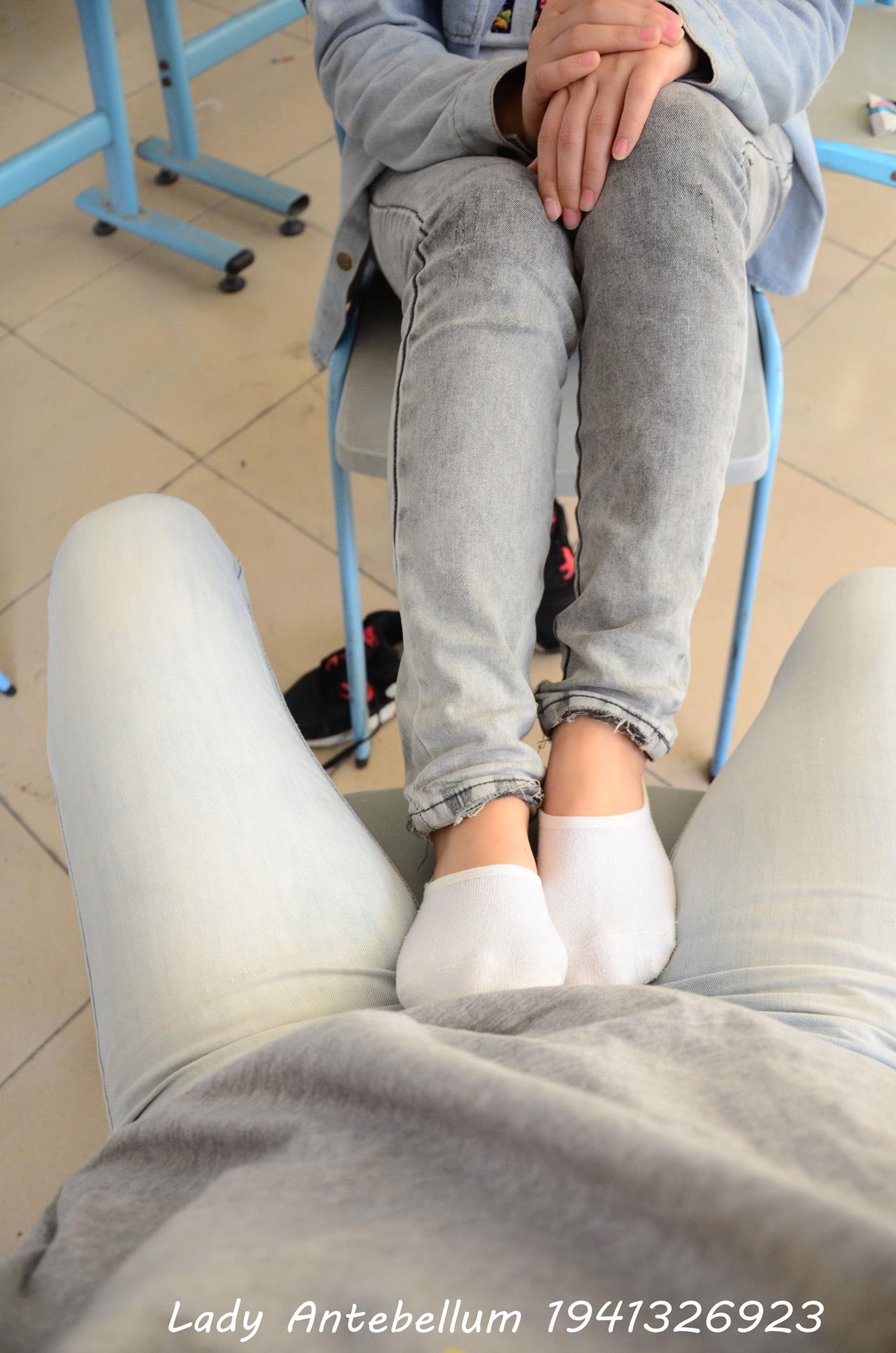 图片[18]-[战前女神] 美腿美足精品摄影套图 076 [52P] – 速更版-美库