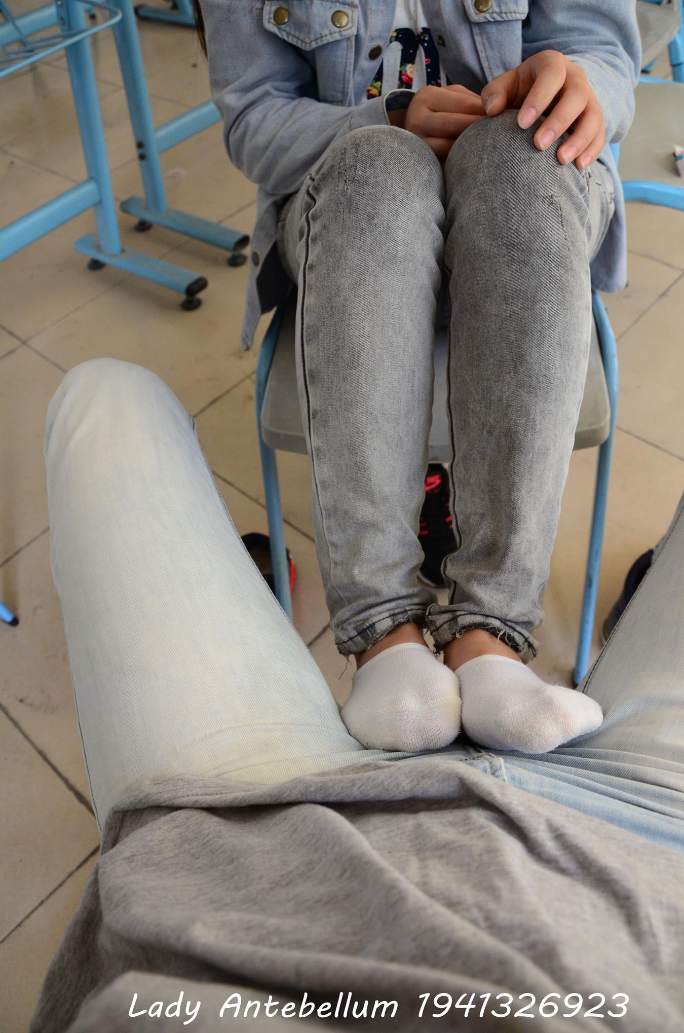 图片[23]-[战前女神] 美腿美足精品摄影套图 076 [52P] – 速更版-美库