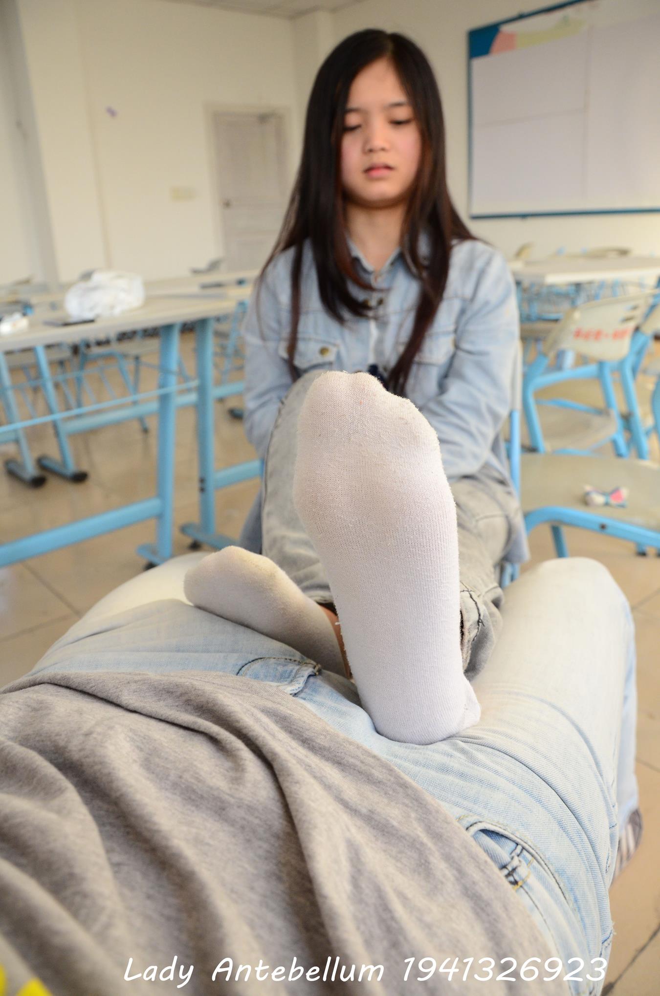 图片[30]-[战前女神] 美腿美足精品摄影套图 076 [52P] – 速更版-美库