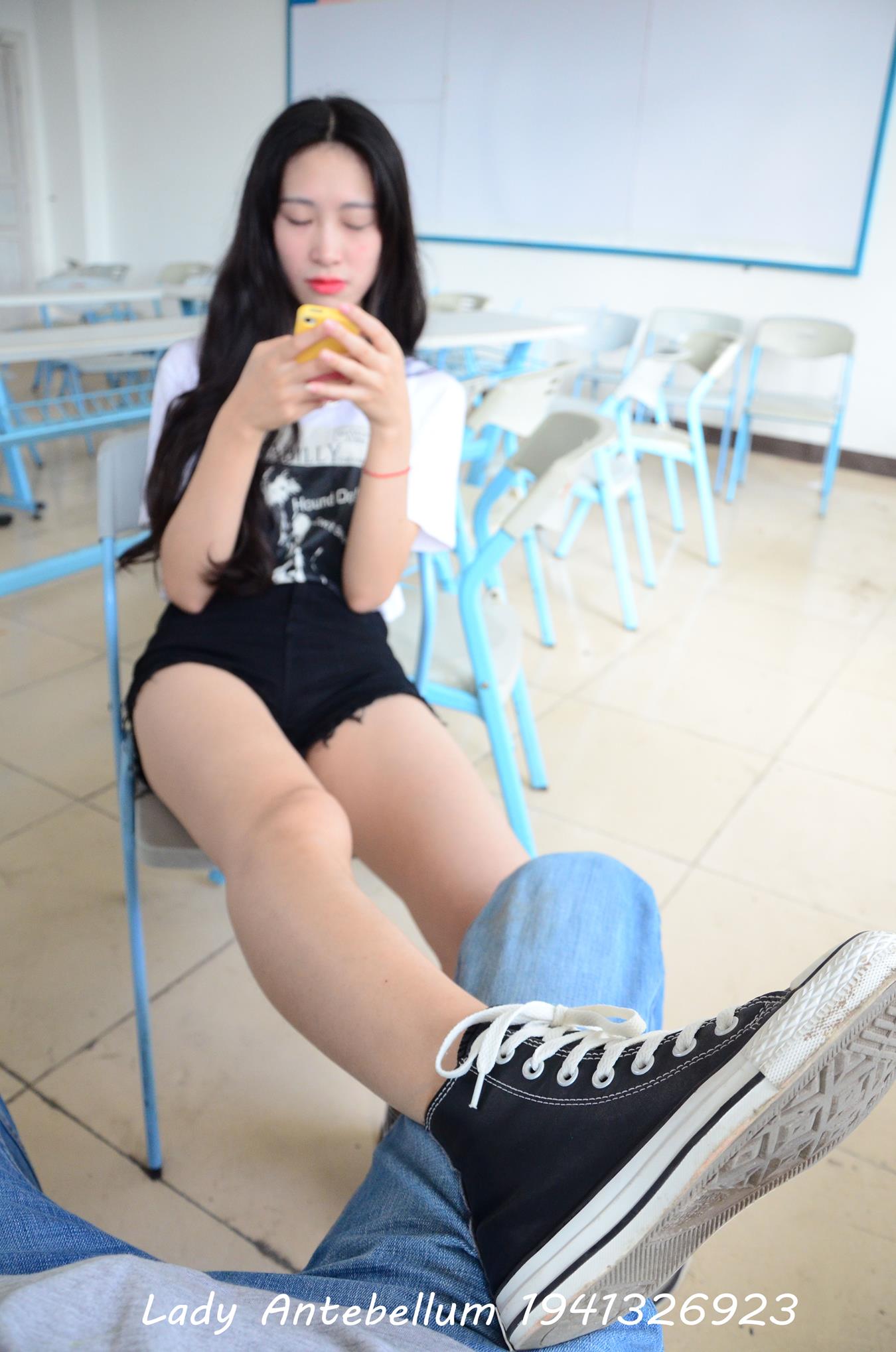 图片[25]-[战前女神] 美腿美足精品摄影套图 077 [119P] – 速更版-美库