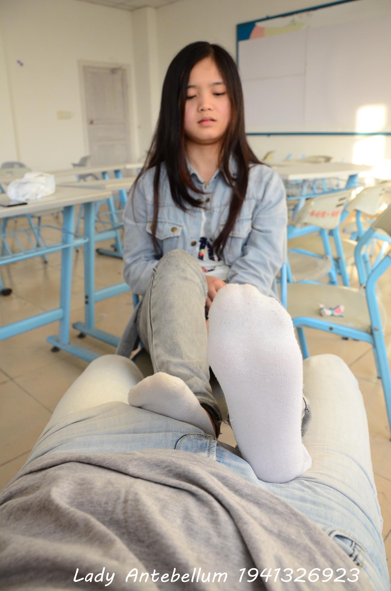 图片[33]-[战前女神] 美腿美足精品摄影套图 076 [52P] – 速更版-美库