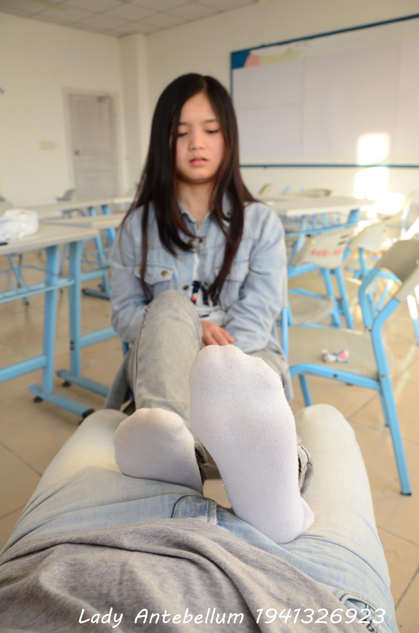 图片[36]-[战前女神] 美腿美足精品摄影套图 076 [52P] – 速更版-美库