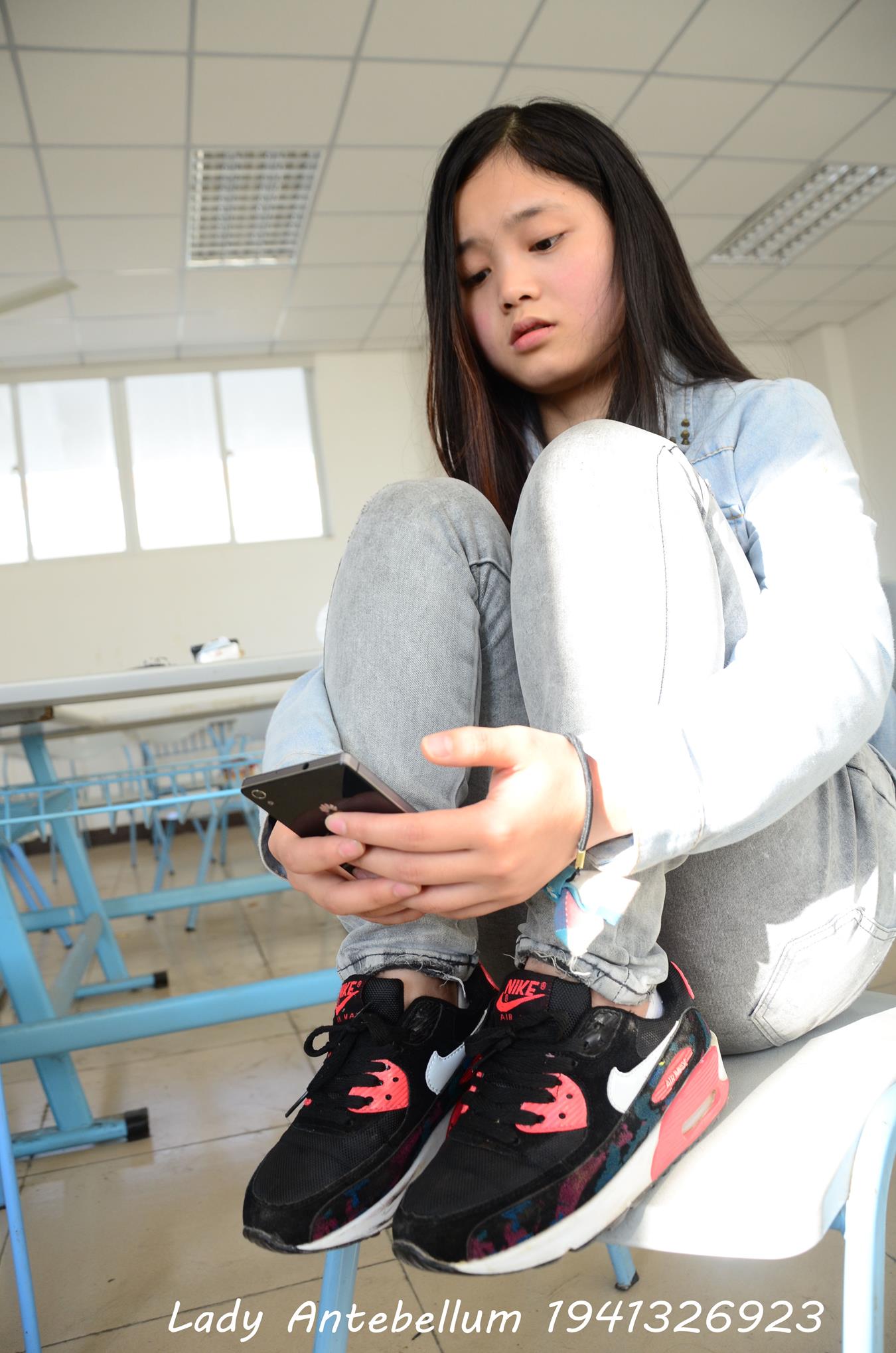 图片[48]-[战前女神] 美腿美足精品摄影套图 076 [52P] – 速更版-美库