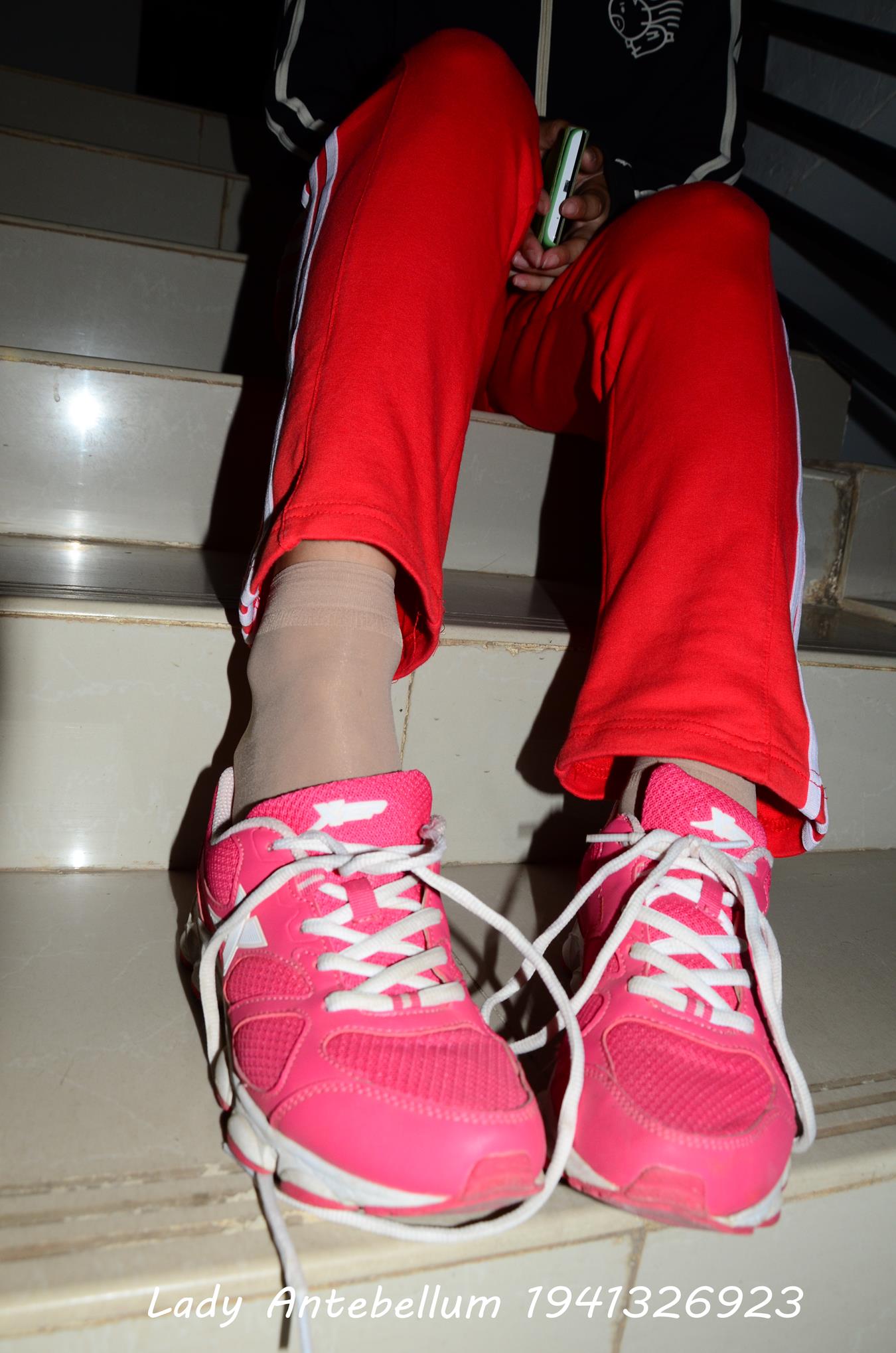 图片[15]-[战前女神] 美腿美足精品摄影套图 079 [115P] – 速更版-美库