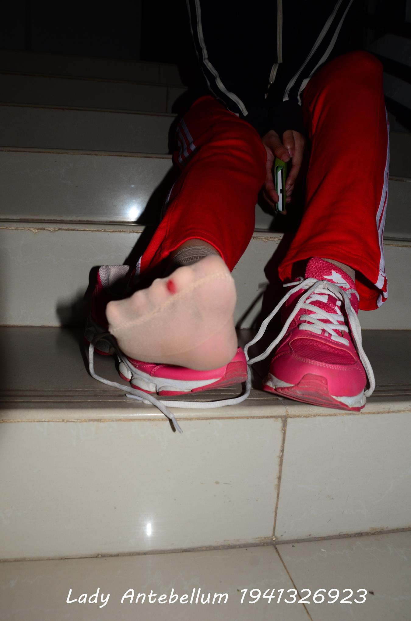 图片[26]-[战前女神] 美腿美足精品摄影套图 079 [115P] – 速更版-美库