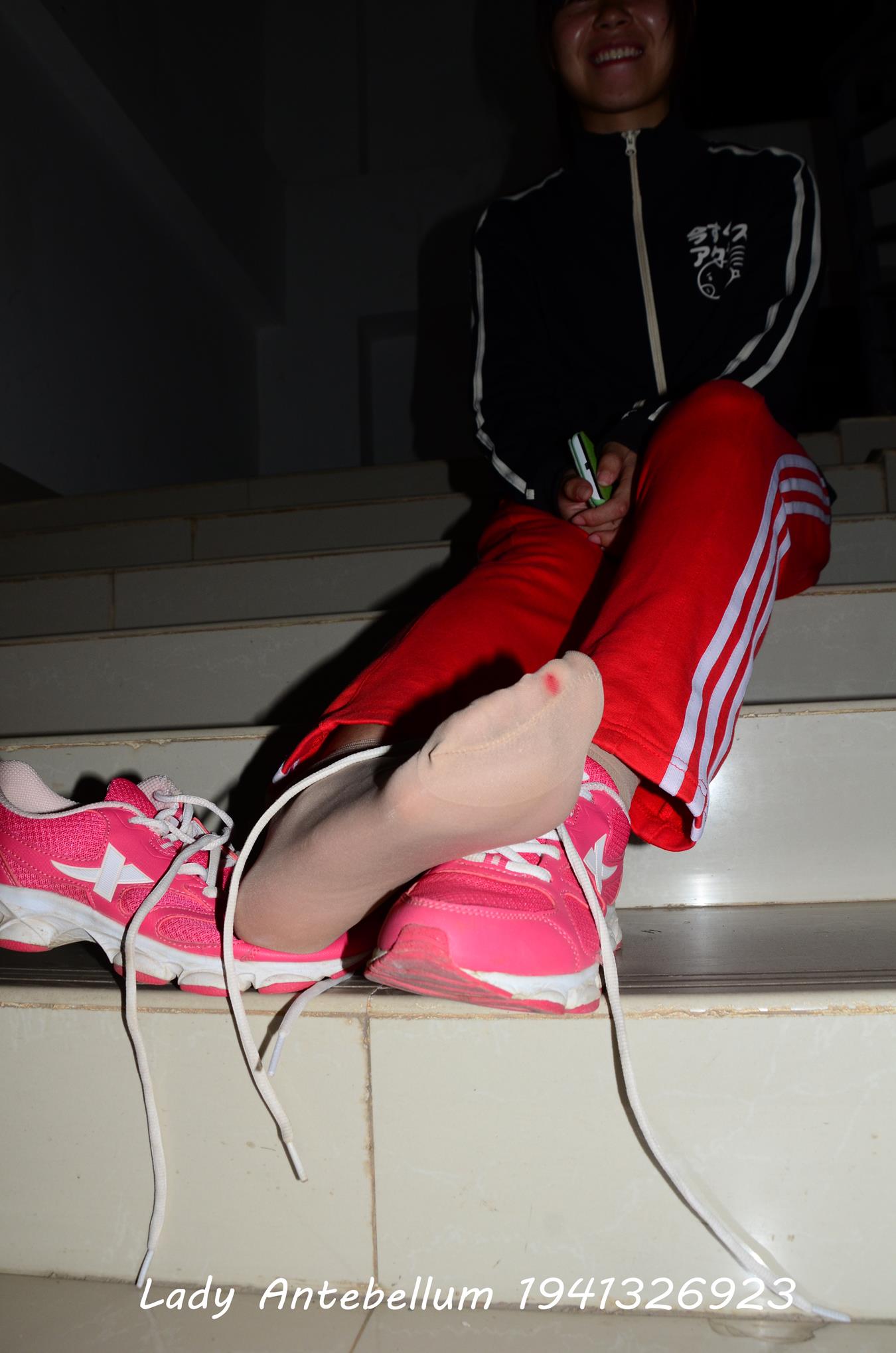 图片[43]-[战前女神] 美腿美足精品摄影套图 079 [115P] – 速更版-美库