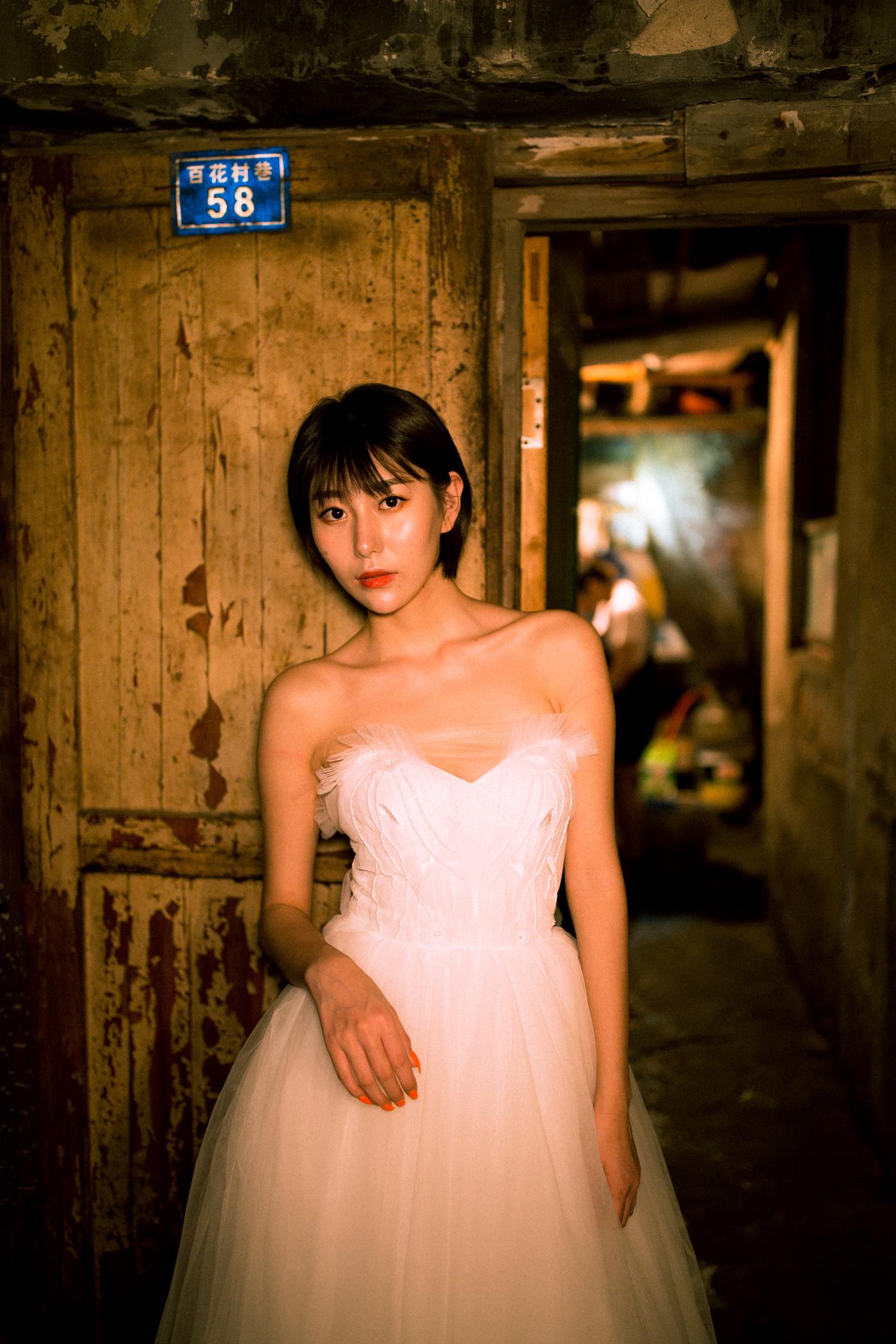 图片[33]-[YITUYU艺图语] 2022.02.21 漫长的夜 君洳 [34P] – 速更版-美库