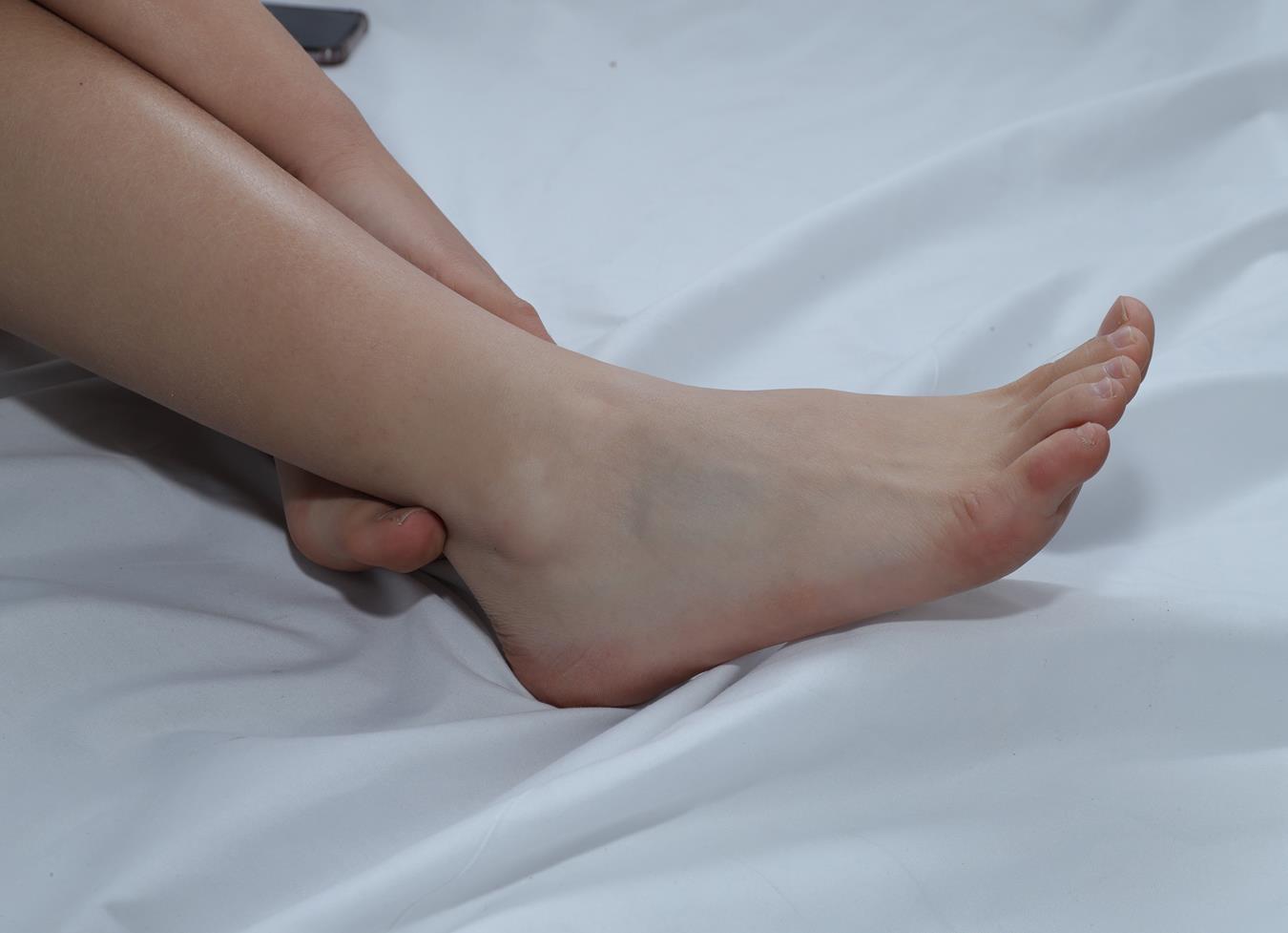 图片[19]-Pary摄影 NO.027 淇淇穿上调情装秀美脚 (1) [72P] – 速更版-美库