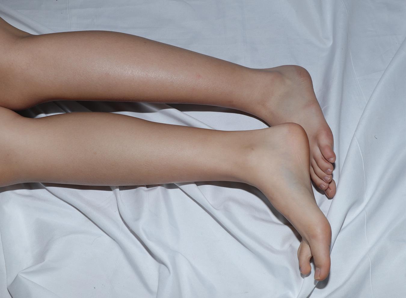 图片[27]-Pary摄影 NO.027 淇淇穿上调情装秀美脚 (1) [72P] – 速更版-美库