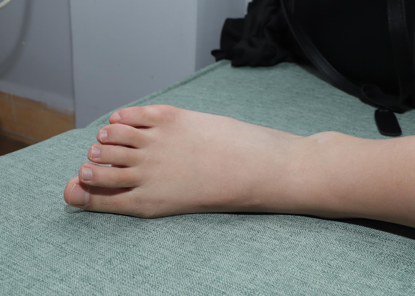 图片[36]-Pary摄影 NO.027 淇淇穿上调情装秀美脚 (1) [72P] – 速更版-美库